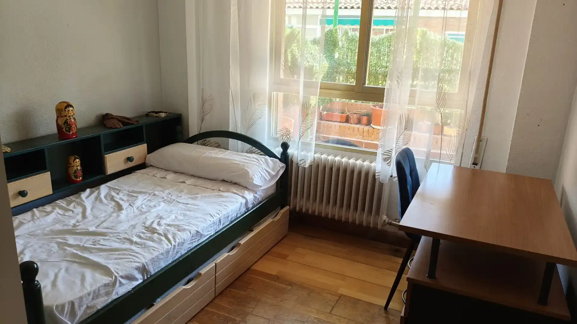 Habitación de Piso para compartir en Zaragoza con Parquet, Amueblado y Horno