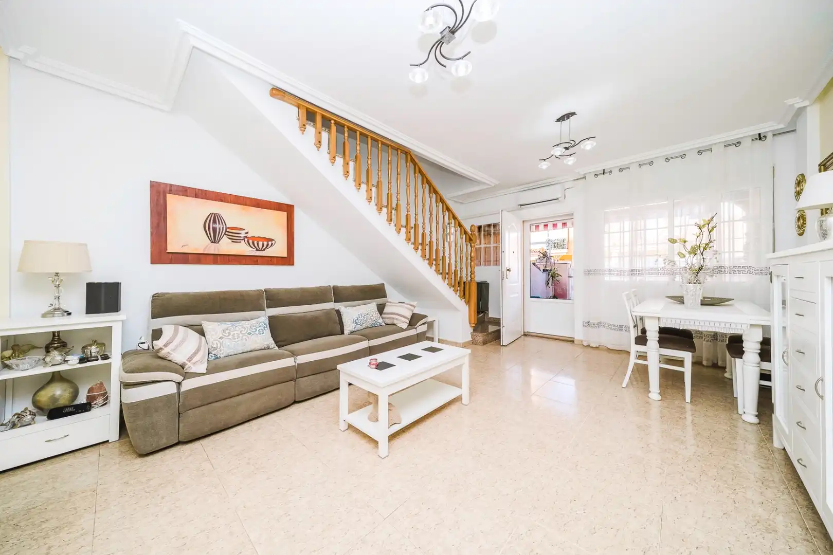 Sala de estar de Casa adosada de alquiler en San Pedro del Pinatar con Aire acondicionado, Terraza y Horno