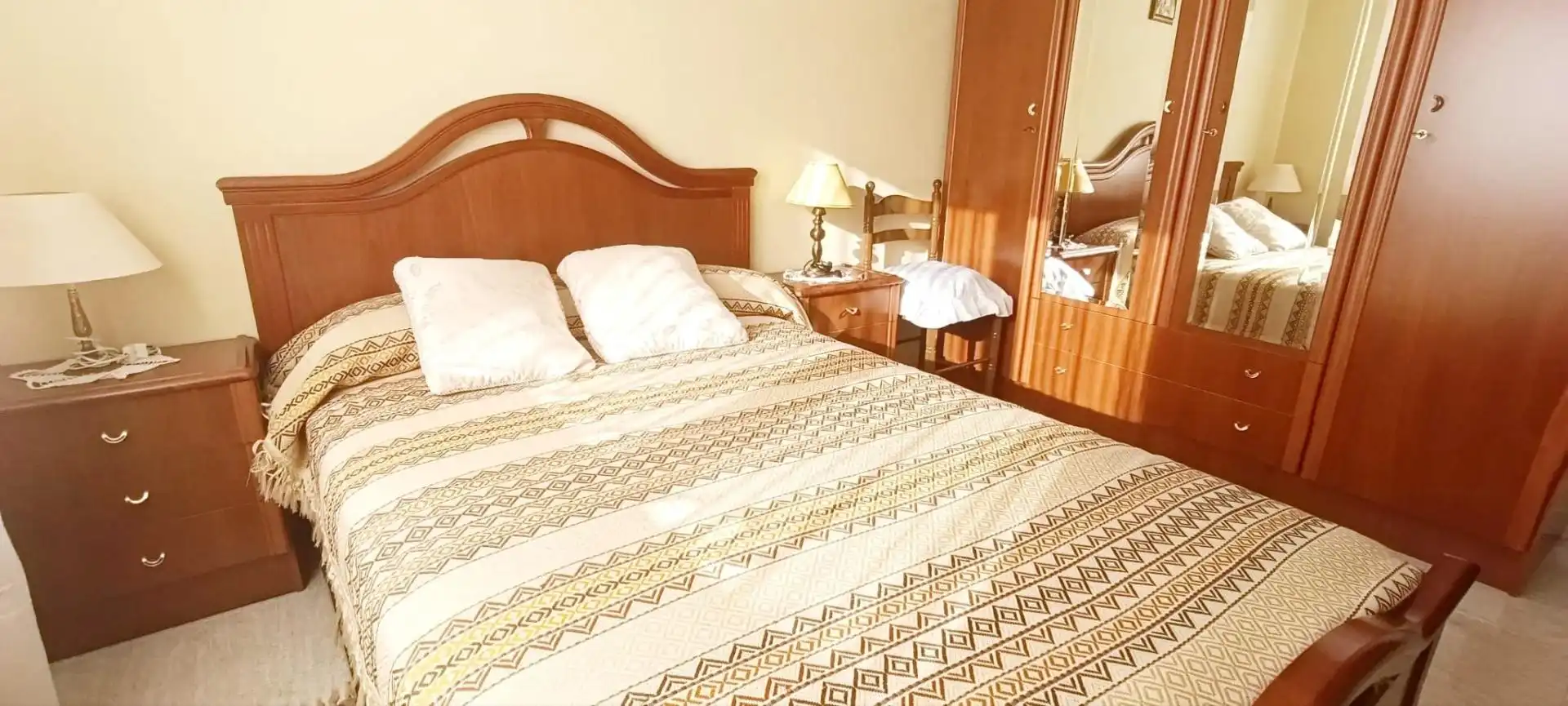 Habitación de Piso en venta en Mansilla de las Mulas con Calefacción y Amueblado