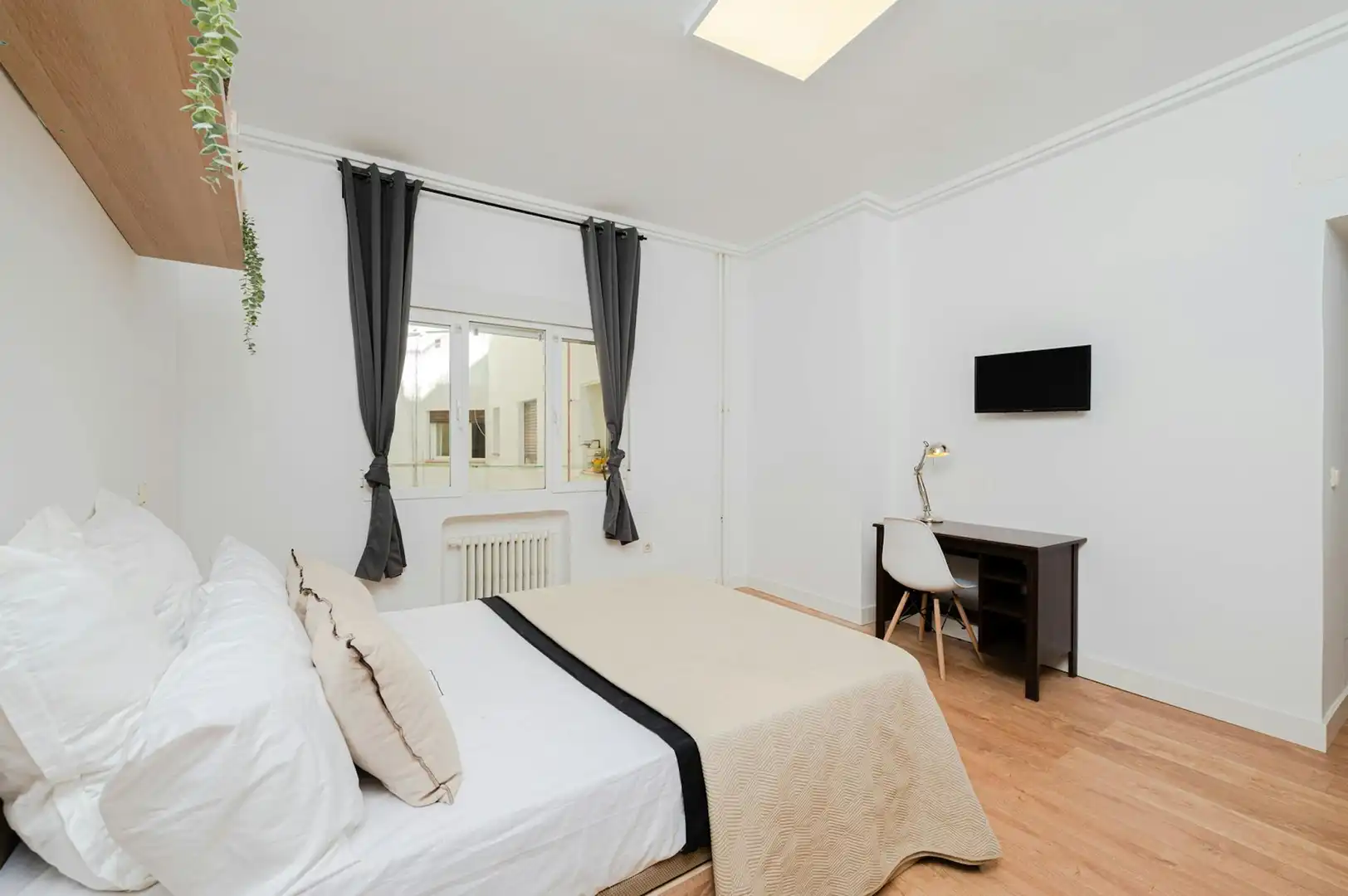 Habitación de Piso para compartir en Madrid con Calefacción, Lavadora y TV
