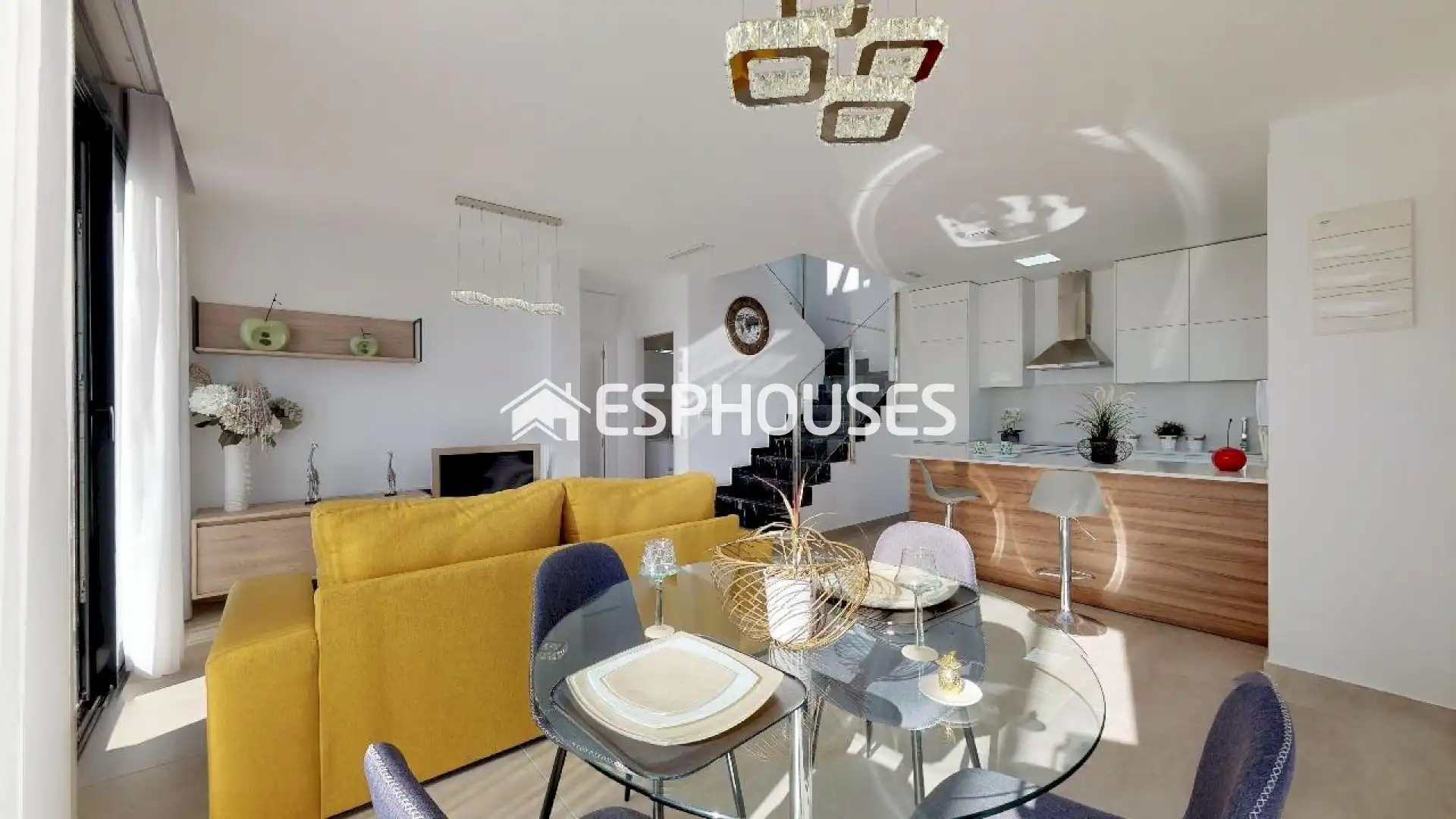 Chalet con terraza en venta en Los Montesinos, imagen 3