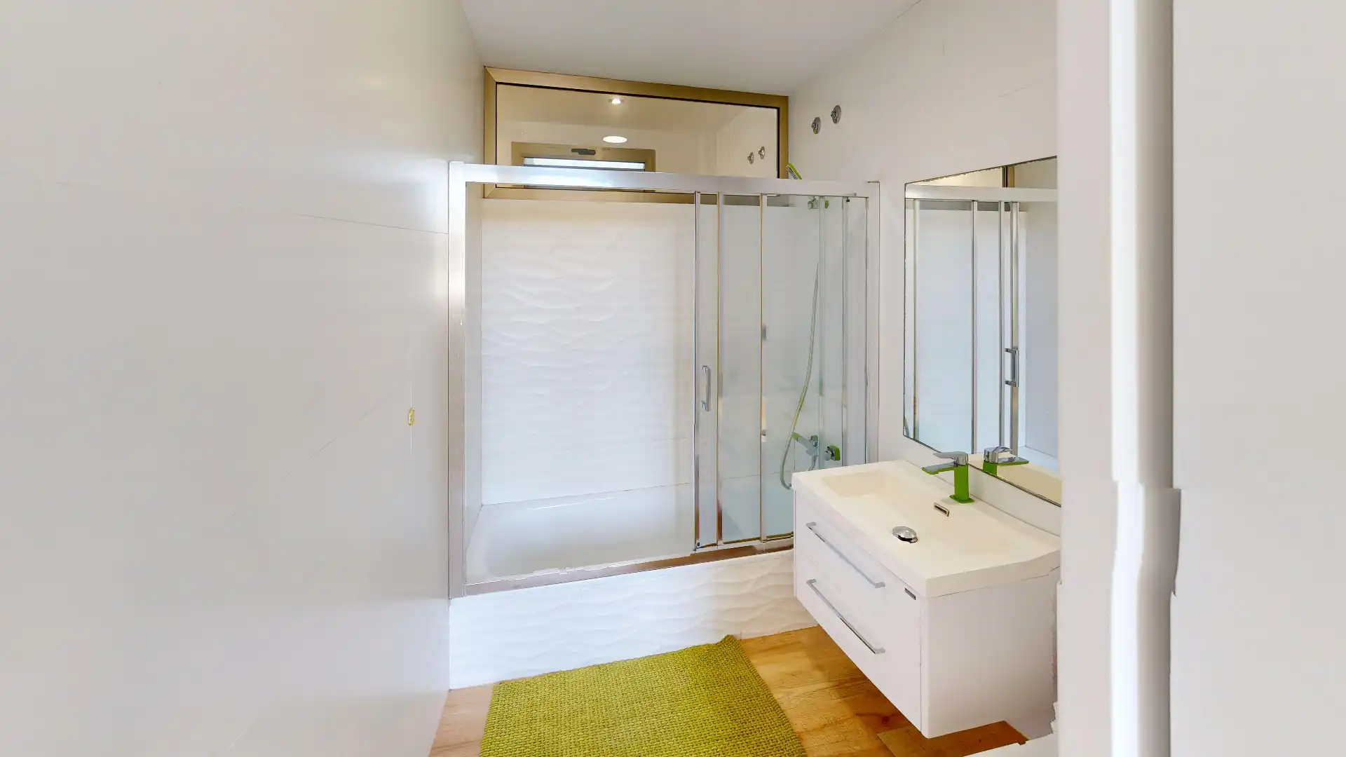 Bany de Casa o xalet en venda en Almazora / Almassora amb Jardí privat, Terrassa i Traster