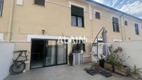 Vista exterior de Casa o xalet en venda en  Valencia Capital amb Aire condicionat, Calefacció i Terrassa