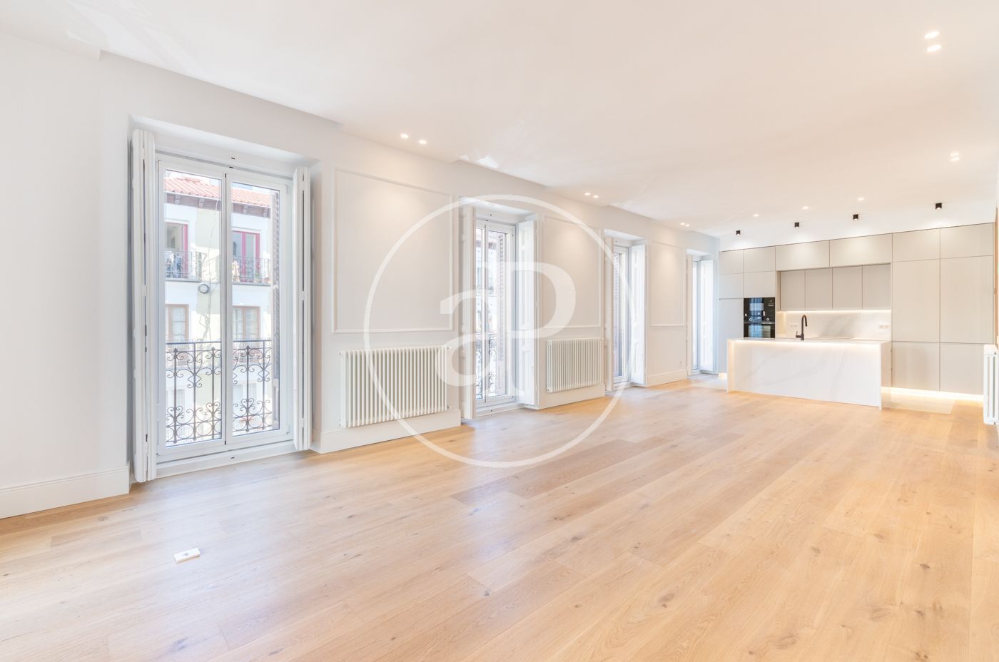 Vista exterior de Pis de lloguer en  Madrid Capital amb Aire condicionat, Calefacció i Balcó