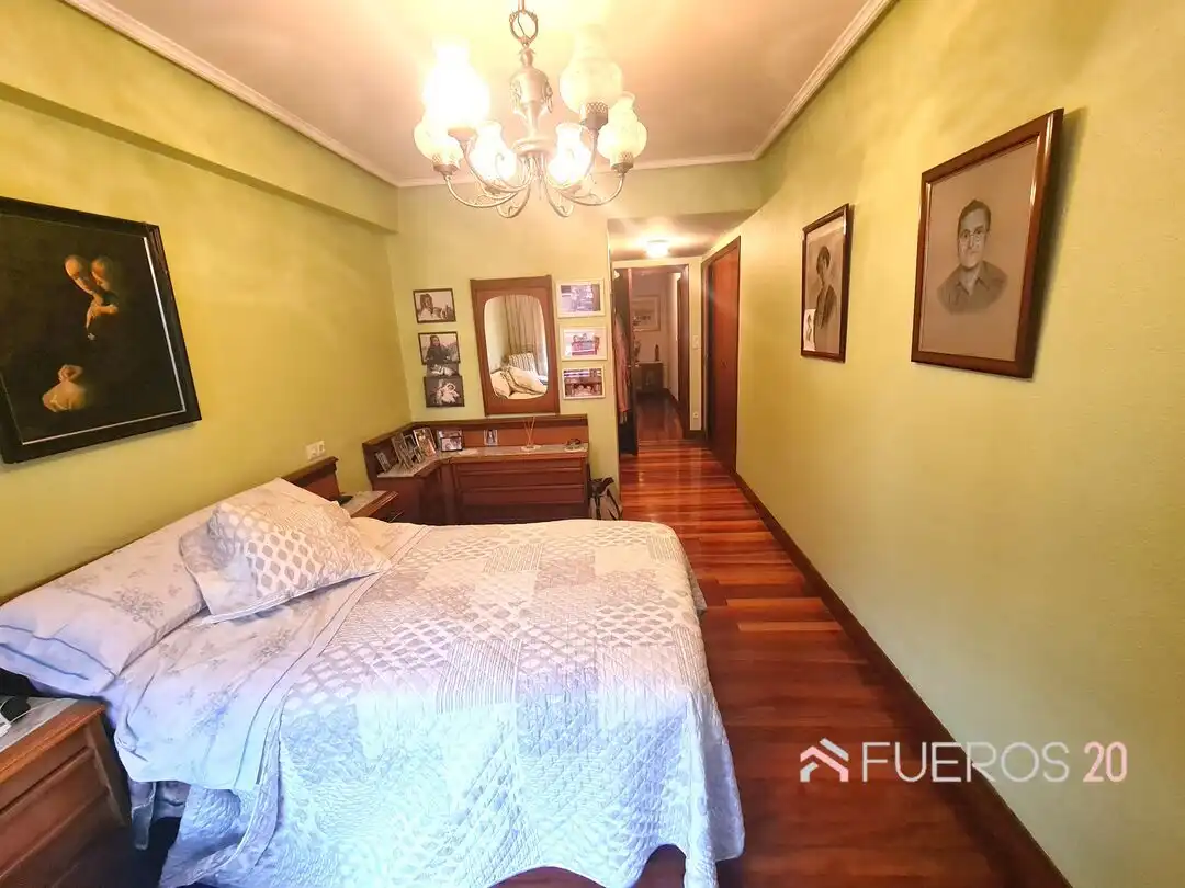 Sala de estar de Piso en venta en Barakaldo  con Calefacción, Terraza y Trastero