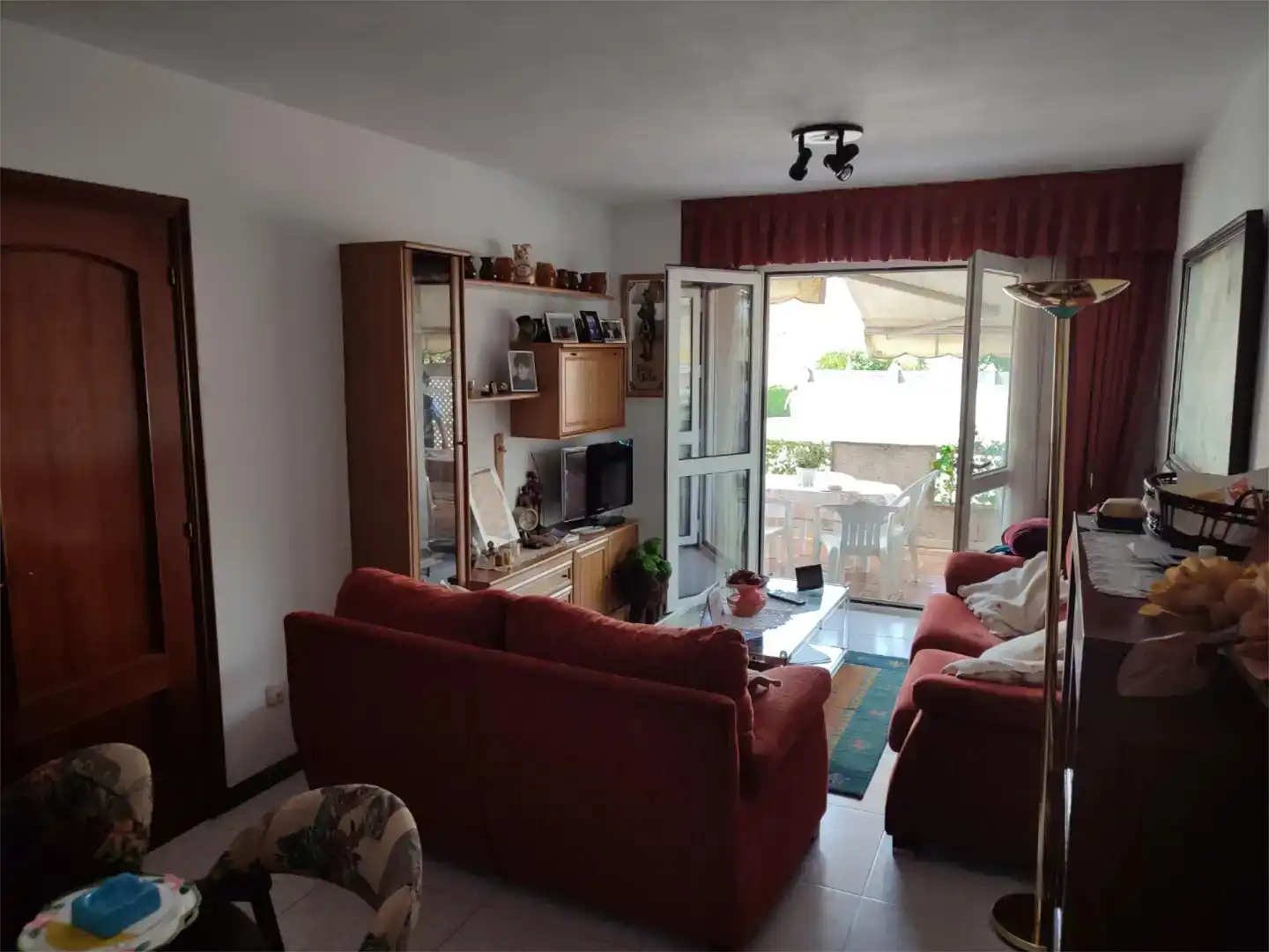 Sala d'estar de Pis en venda en Nigrán amb Balcó