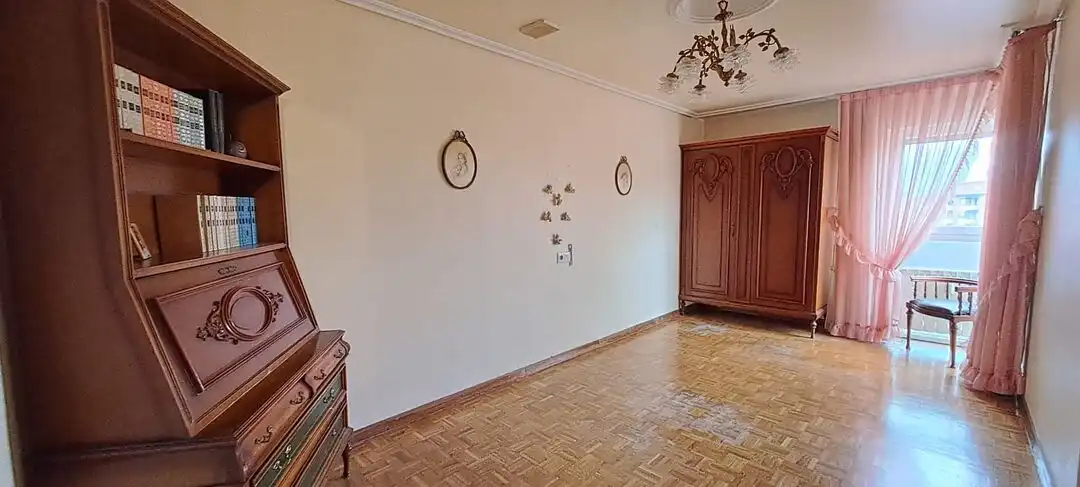 Wohnzimmer von Wohnung zum Verkauf in Vitoria - Gasteiz mit Heizung und Abstellraum