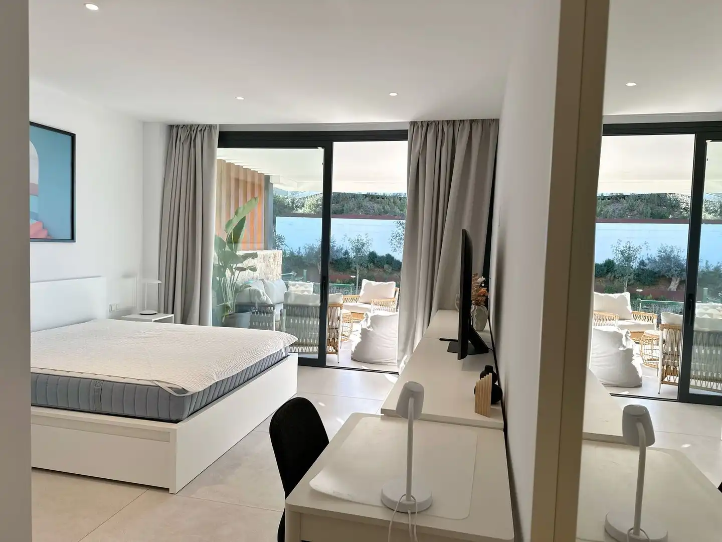 Dormitori de Planta baixa en venda en Marbella amb Aire condicionat, Terrassa i Traster