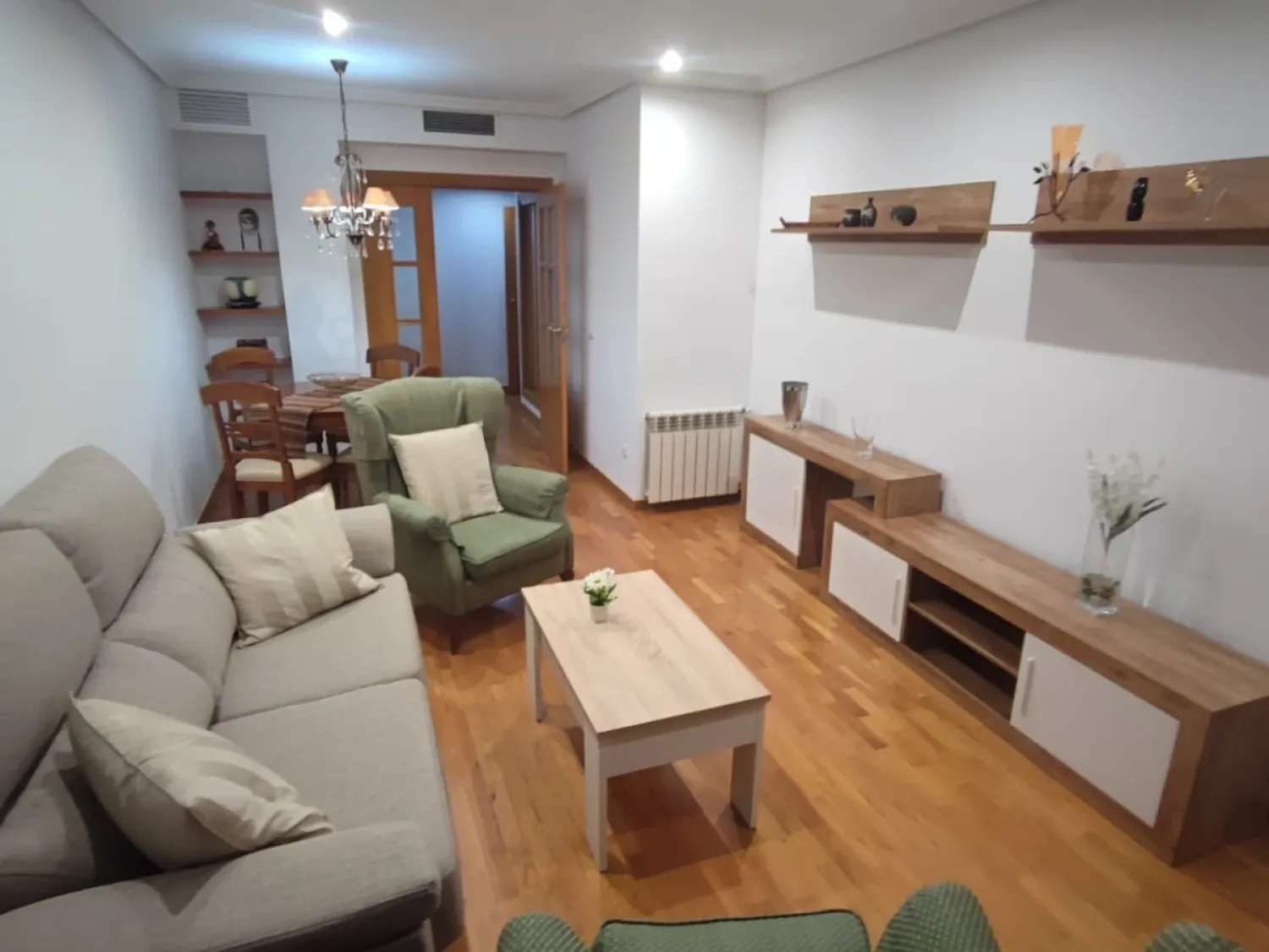 Sala de estar de Piso de alquiler en  Murcia Capital con Aire acondicionado, Calefacción y Amueblado