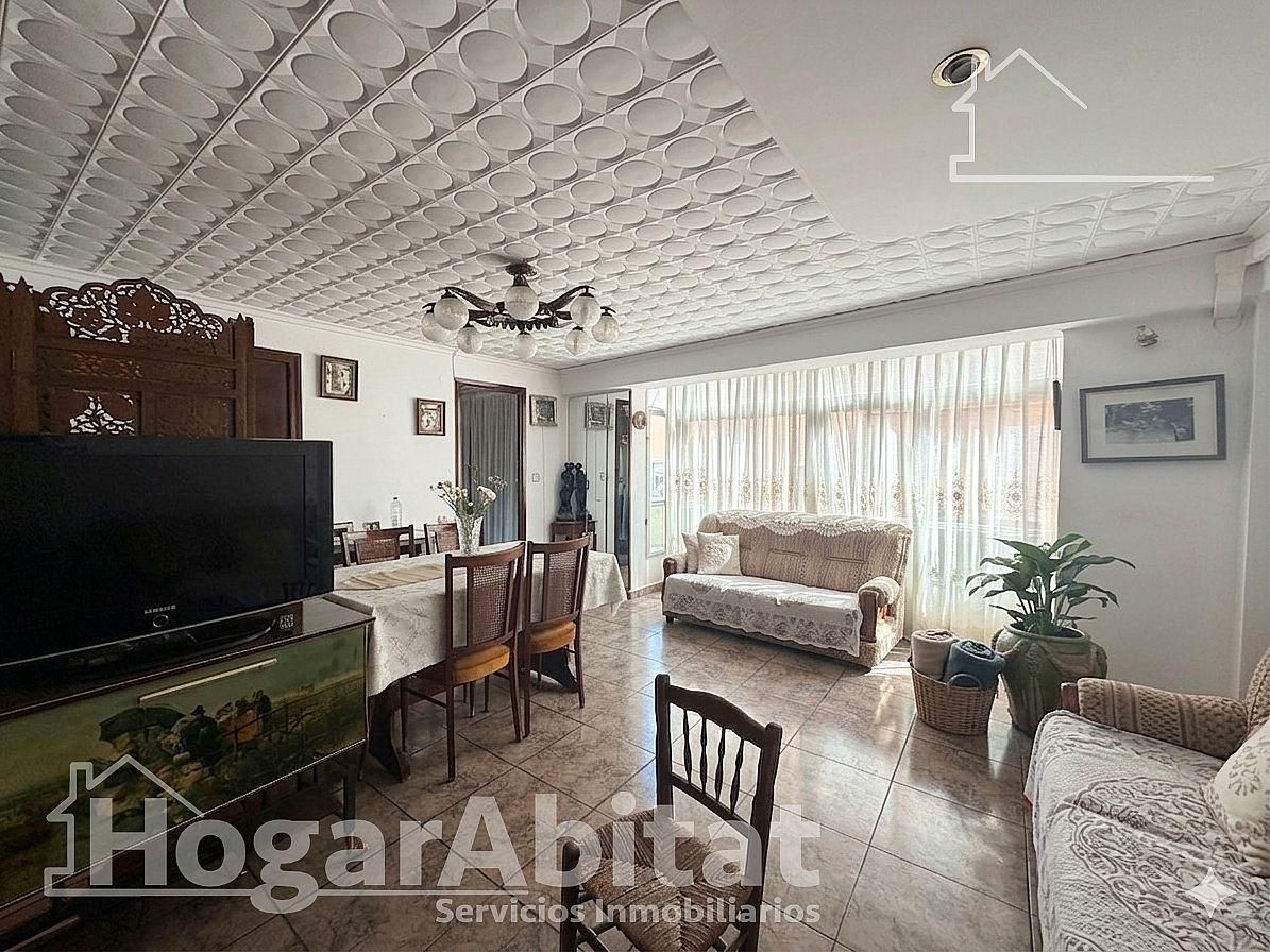 Wohnzimmer von Wohnung zum Verkauf in Sagunto / Sagunt mit Klimaanlage