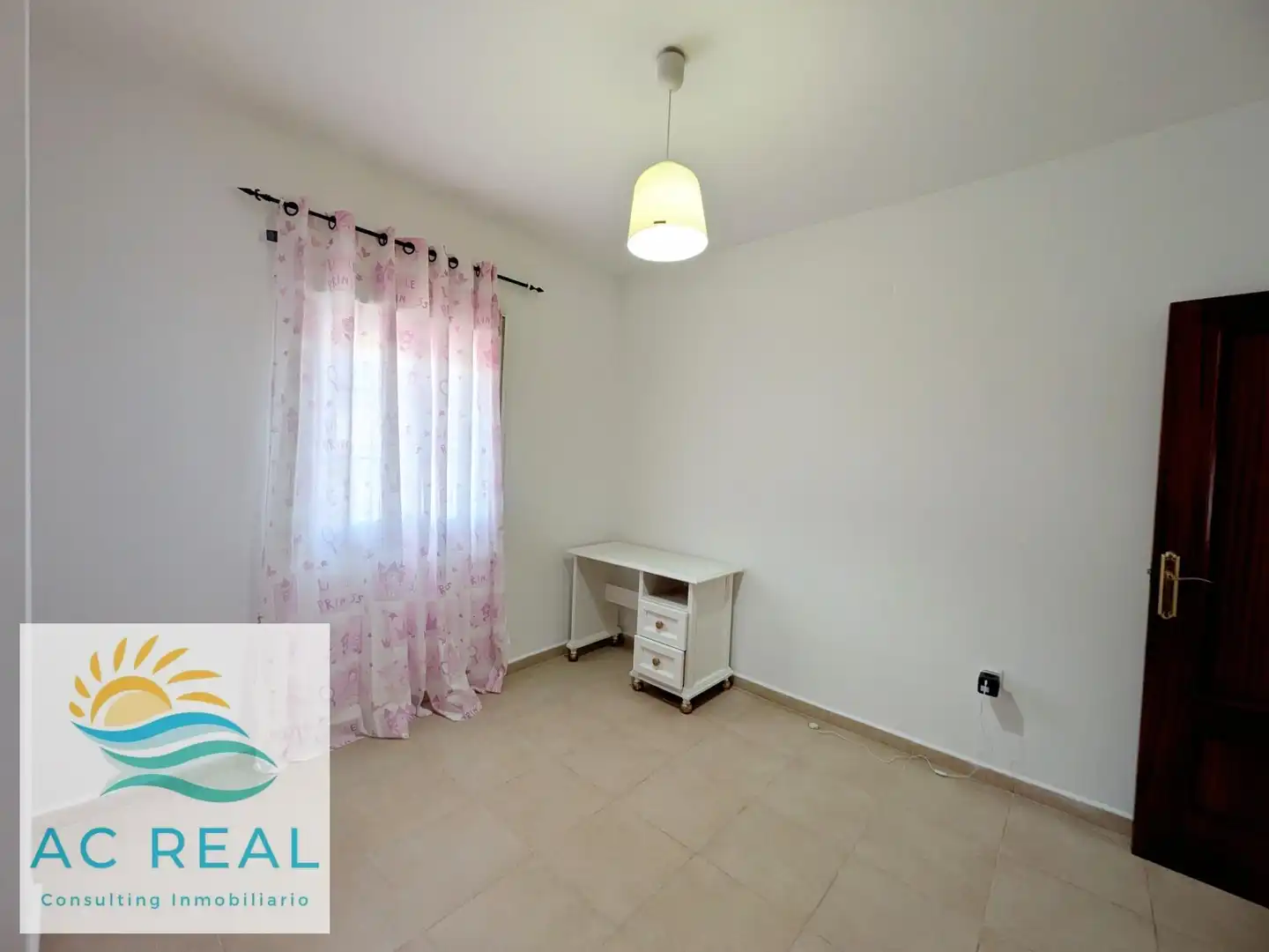 Habitación de Casa adosada en venta en Ayamonte con Aire acondicionado, Jardín privado y Terraza