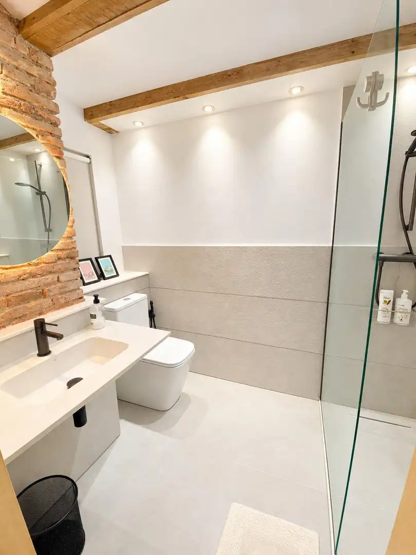 Baño de Planta baja de alquiler en Ciutat Vella 