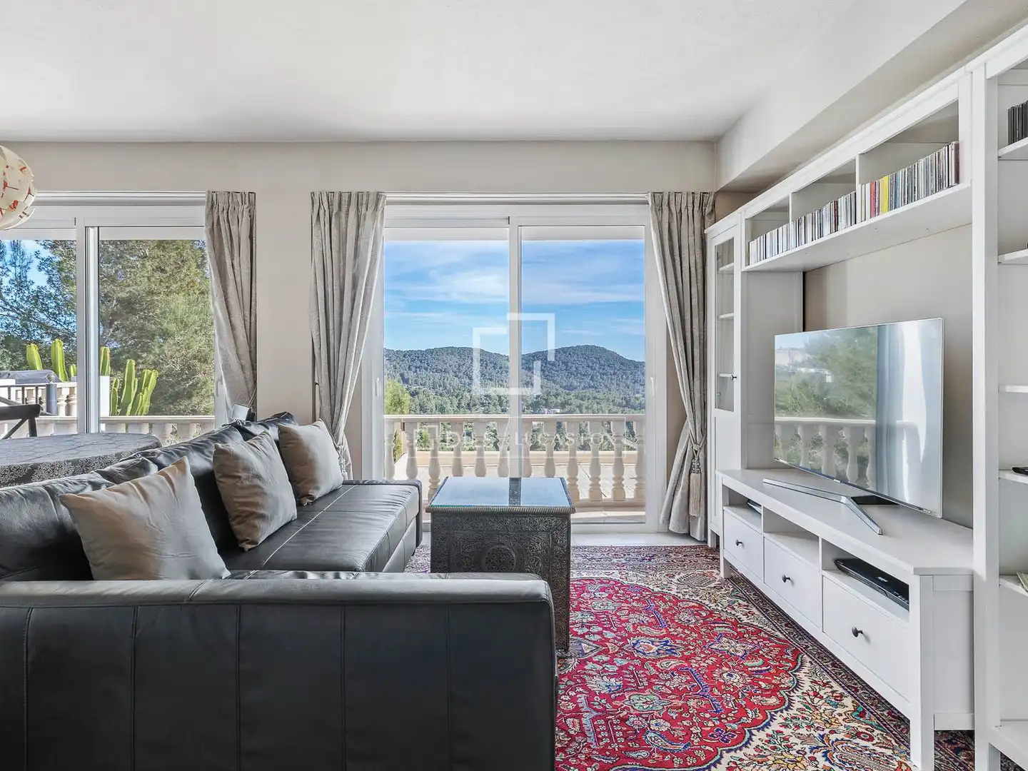 Living room of Houses for sale in Santa Eulària des Riu  with Air Conditioner, Heating and Private garden