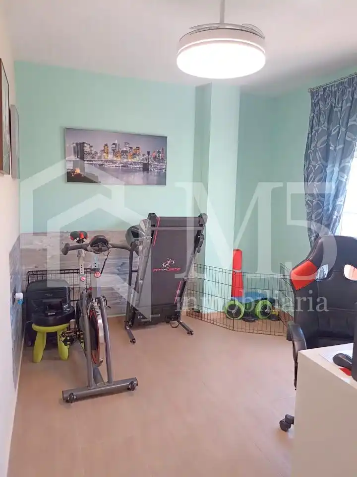 Piso en venta en Caleta de Vélez