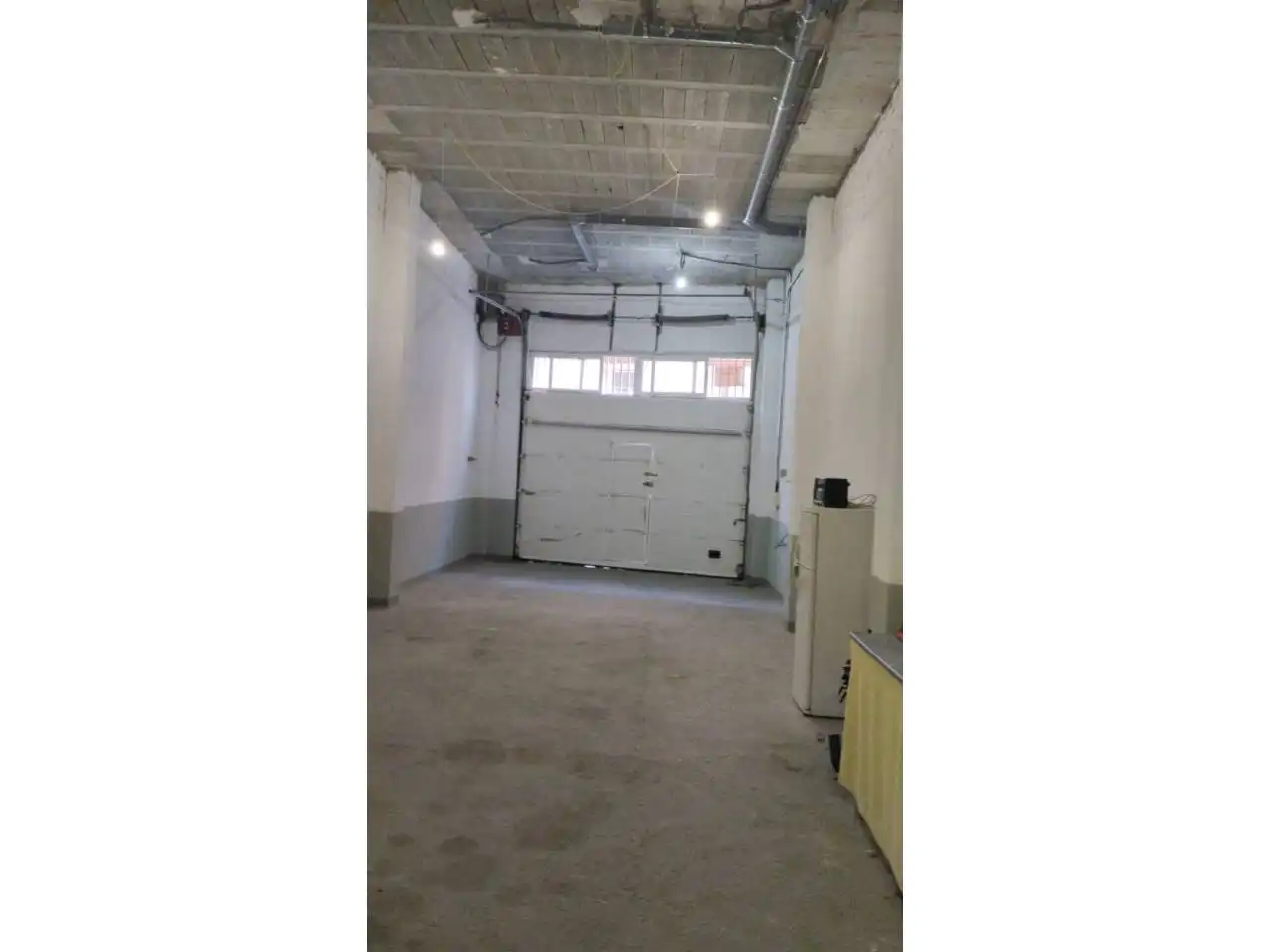 Business premises for sale in Calle Poeta Llorente