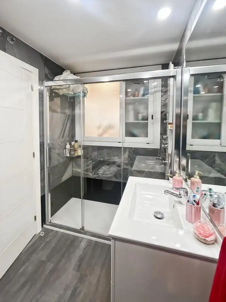 Baño de Ático en venta en Madrid con Aire acondicionado, Calefacción y Terraza