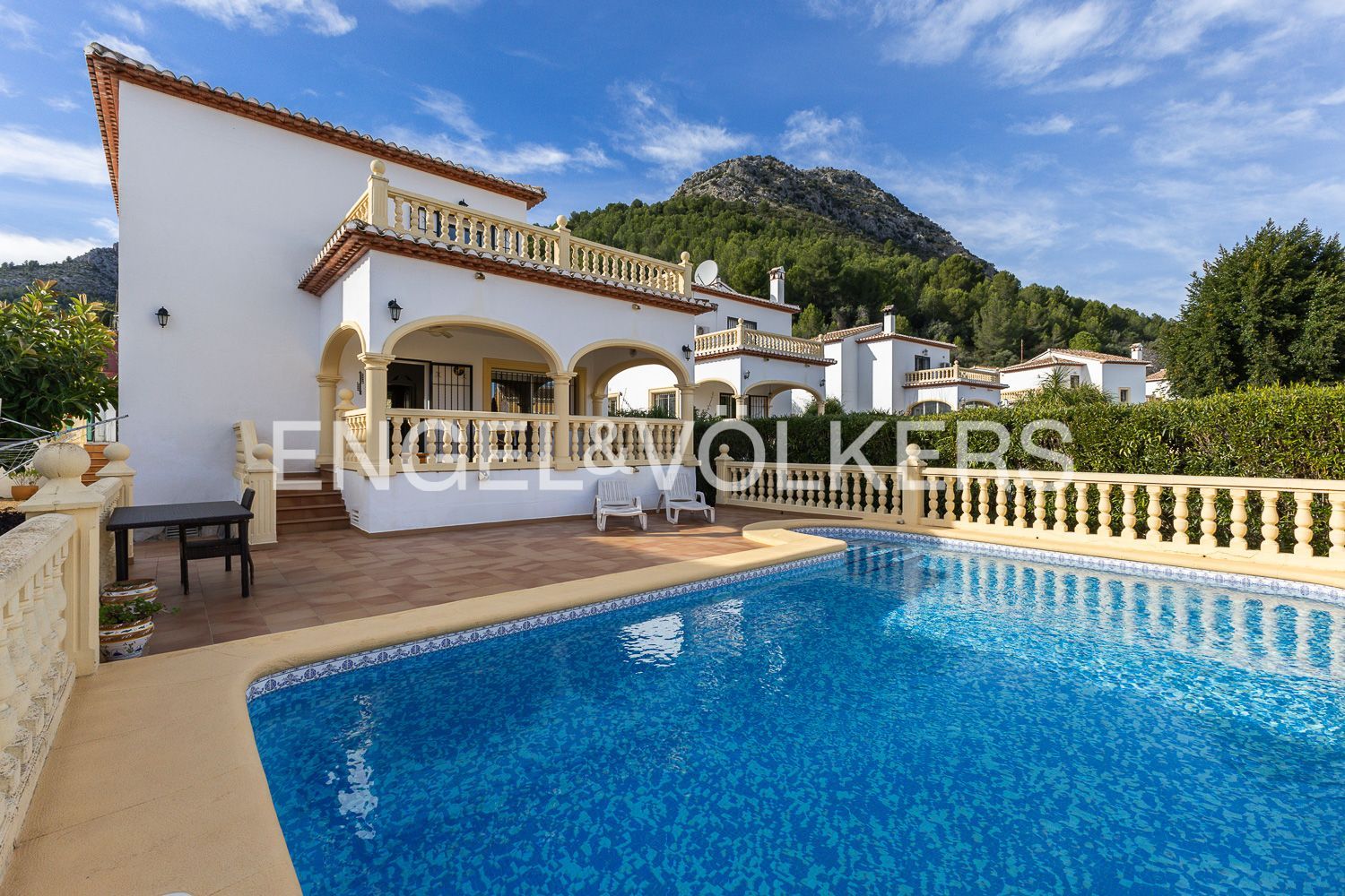 Vista exterior de Casa o xalet en venda en Sagra amb Calefacció i Jardí privat