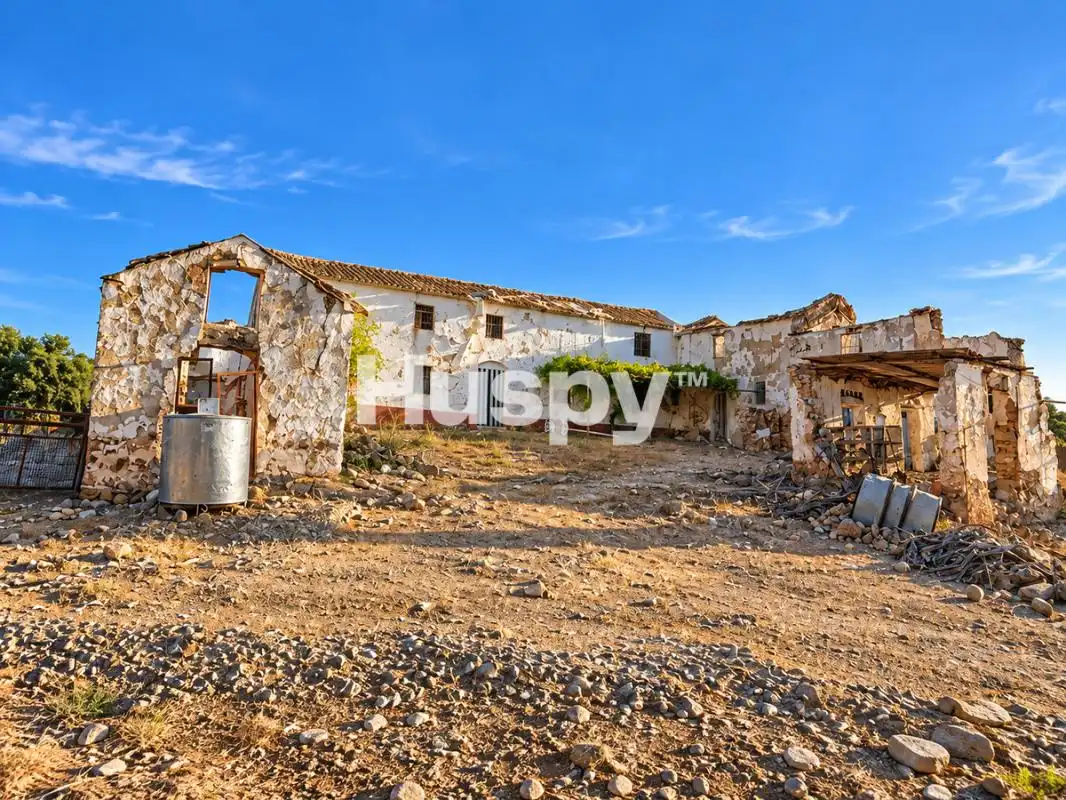 Außenansicht von Country house zum Verkauf in Morón de la Frontera, Sevilla