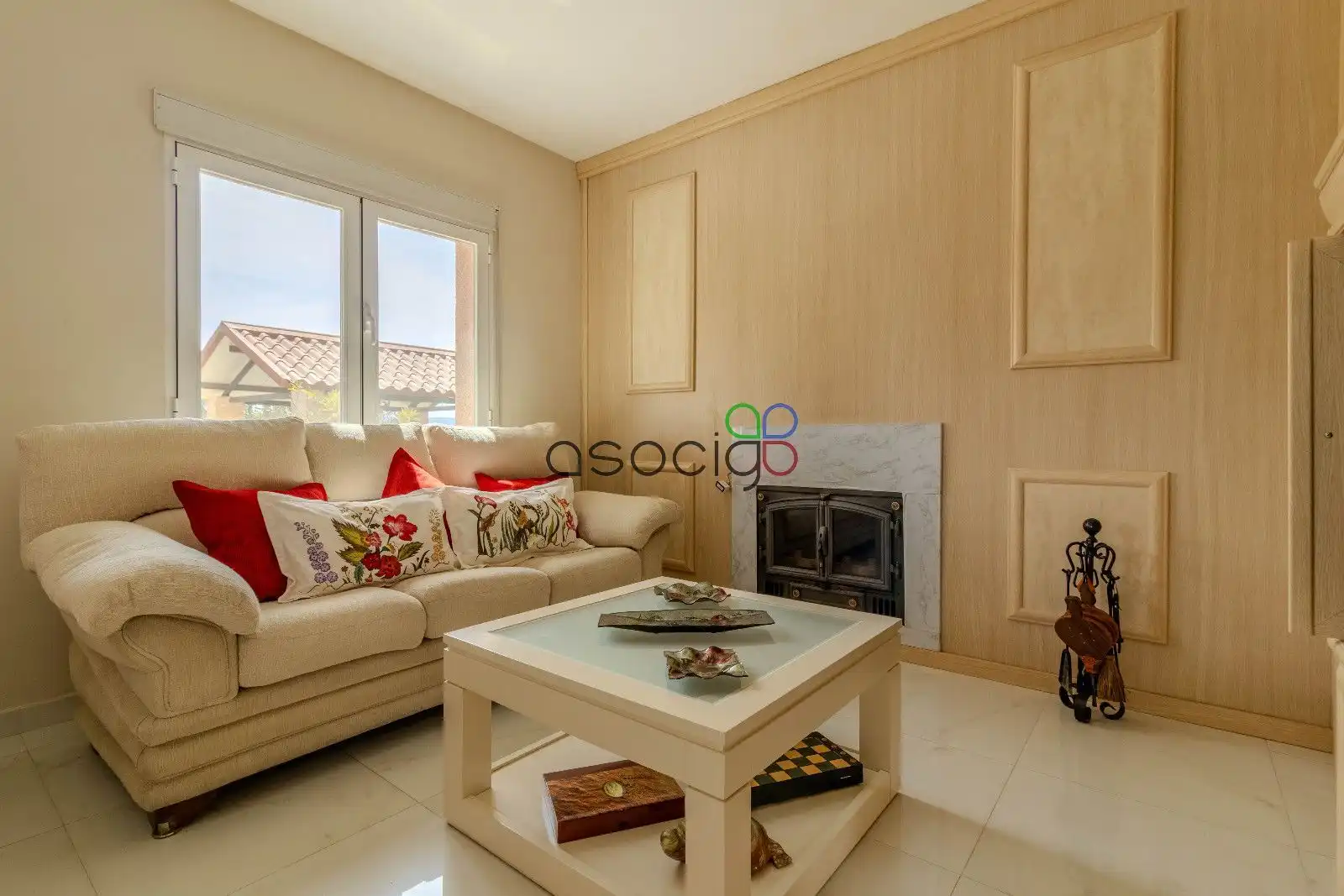 Sala d'estar de Casa o xalet en venda en Cabanillas del Campo amb Aire condicionat i Calefacció
