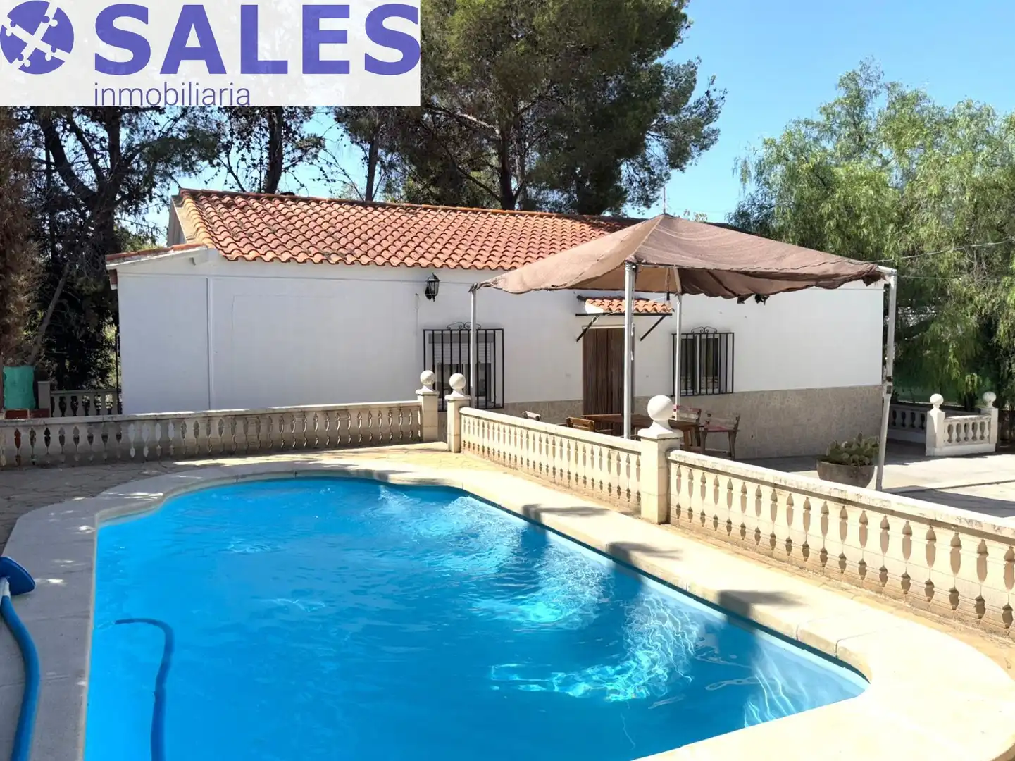 Vista exterior de Casa o chalet en venta en Montserrat con Jardín privado, Terraza y Trastero