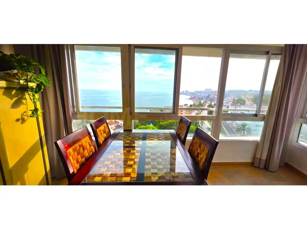 Comedor de Estudio de alquiler en Puerto Marina
