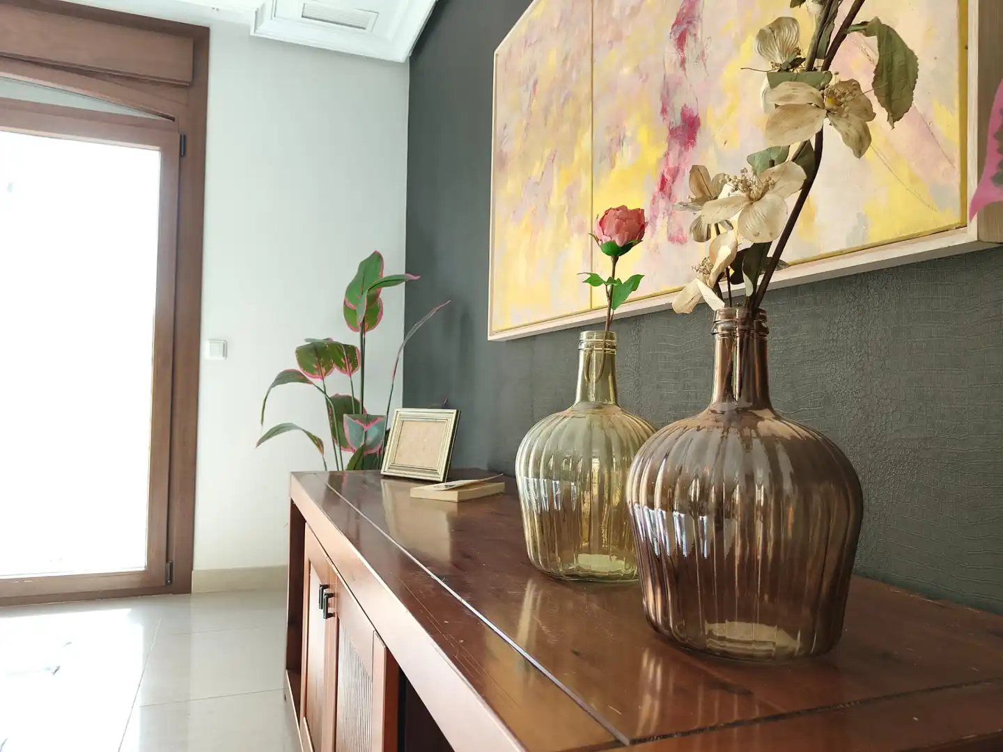Sala de estar de Casa o chalet en venta en Almería con Aire acondicionado, Calefacción y Jardín privado