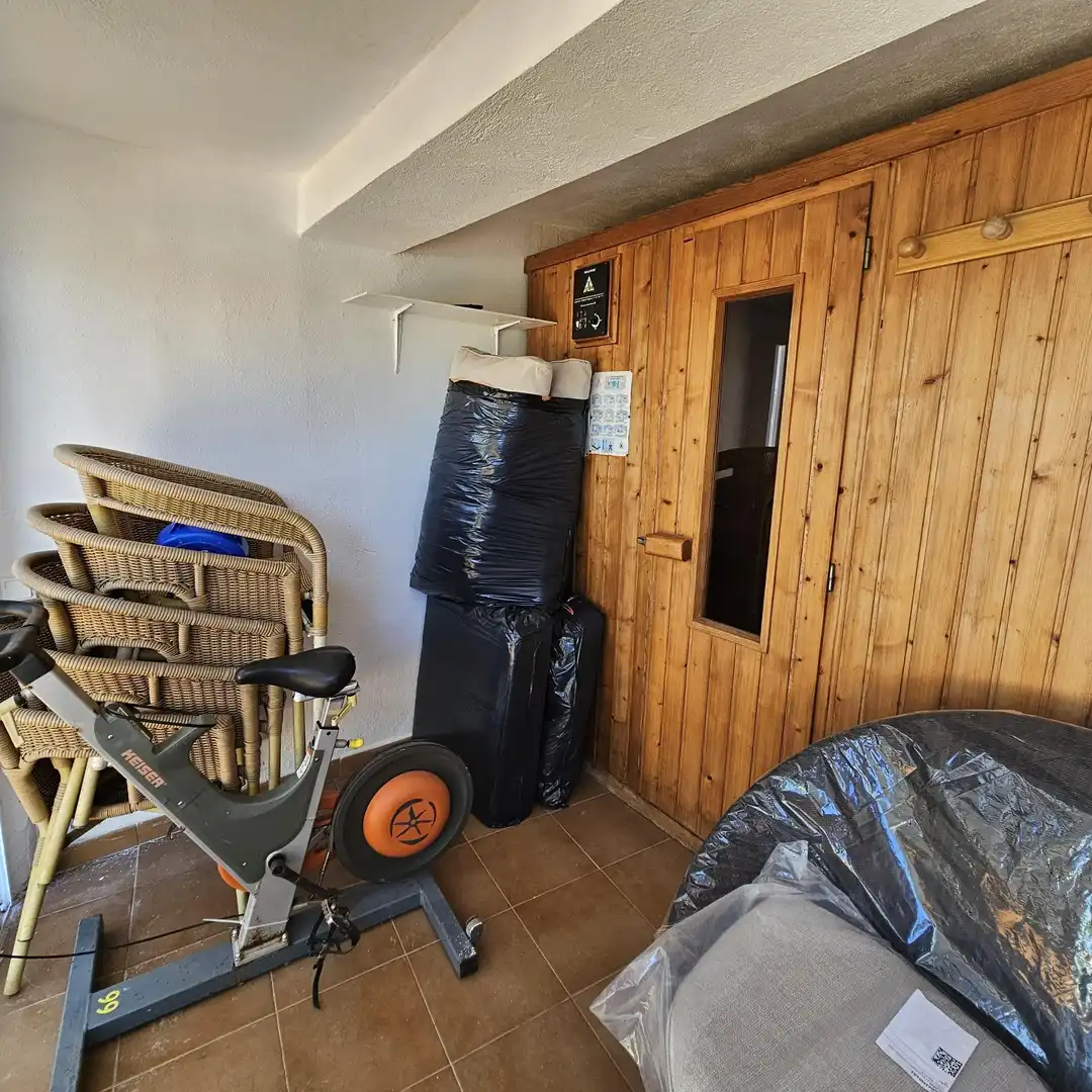 Detached house with pool for sale in Montserrat, imagen 8