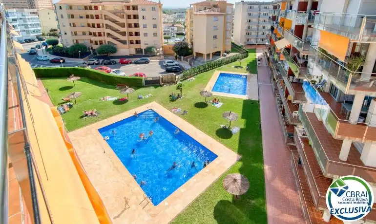 Appartement compact avec piscine à vendre à Avenida Santa Margarida 9 9 5 4 9, imagen 24