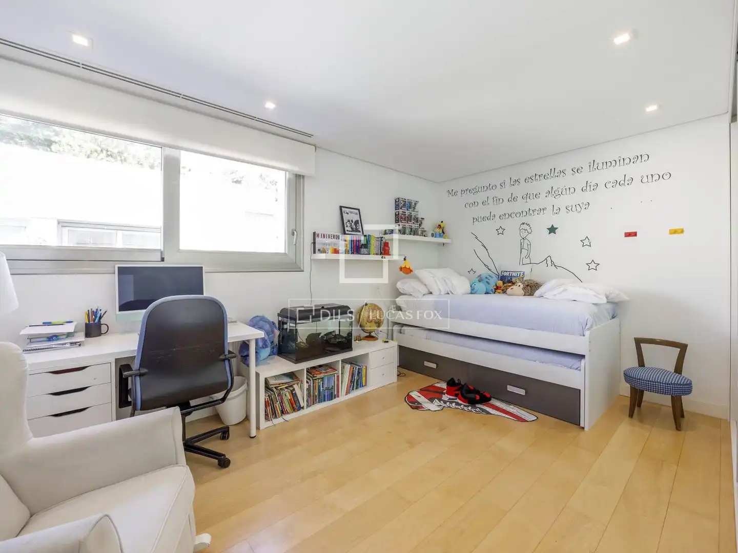 Habitación de Casa o chalet en venta en Godella con Aire acondicionado, Calefacción y Jardín privado