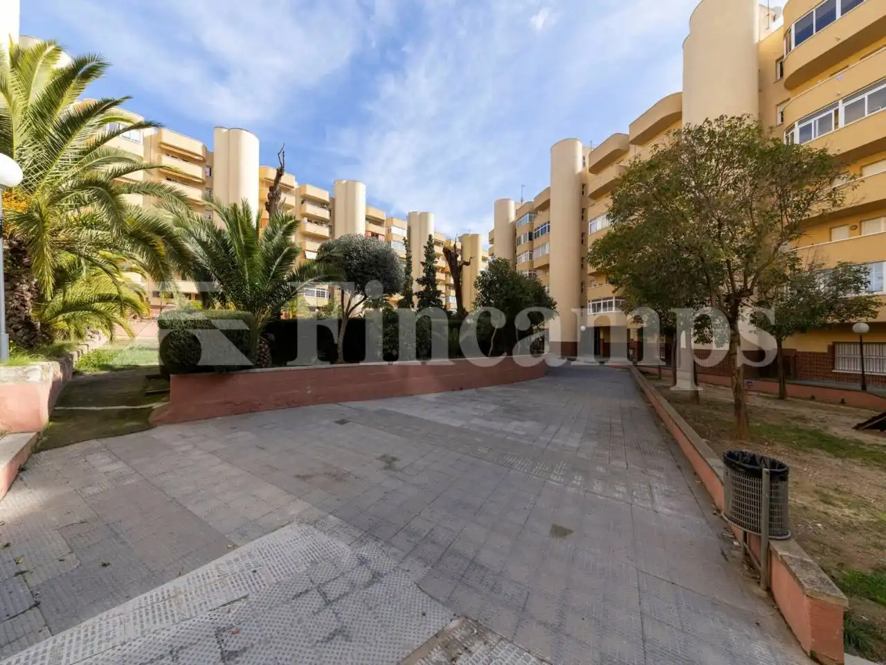 Außenansicht von Wohnung zum Verkauf in Sabadell mit Heizung, Terrasse und Balkon