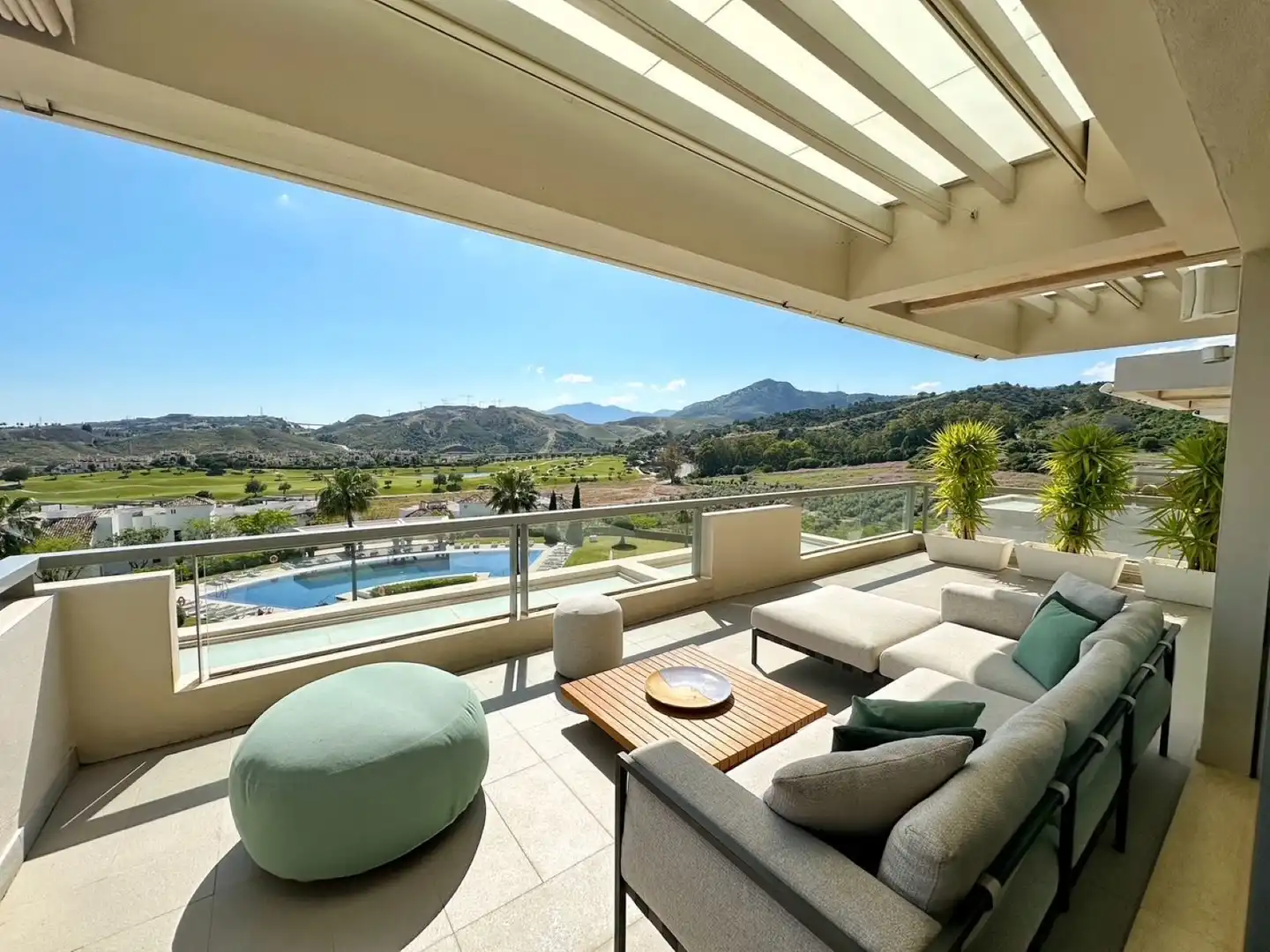 Terrace of Attic for sale in Benahavís  with Air Conditioner, Terrace and Furnished