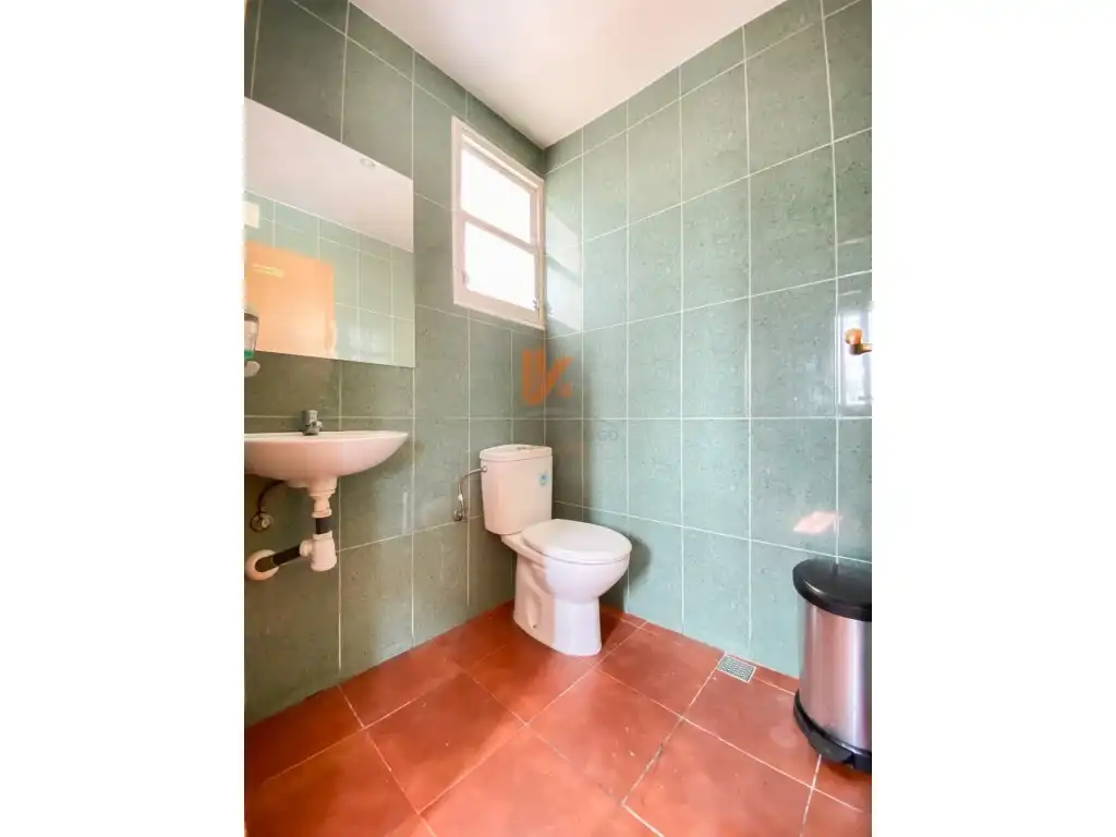Bathroom of Commercial properties for sale in Santiago de Compostela 