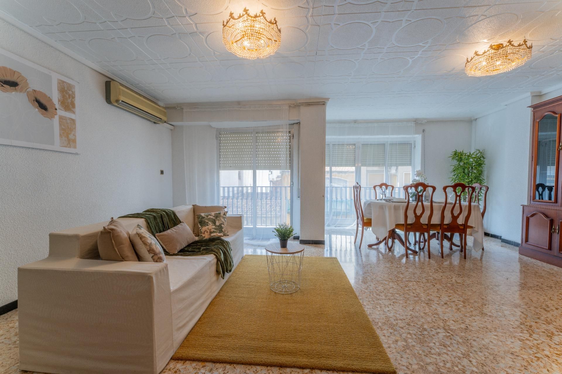 Living room of Flat for sale in Elche / Elx  with Air Conditioner and Balcony