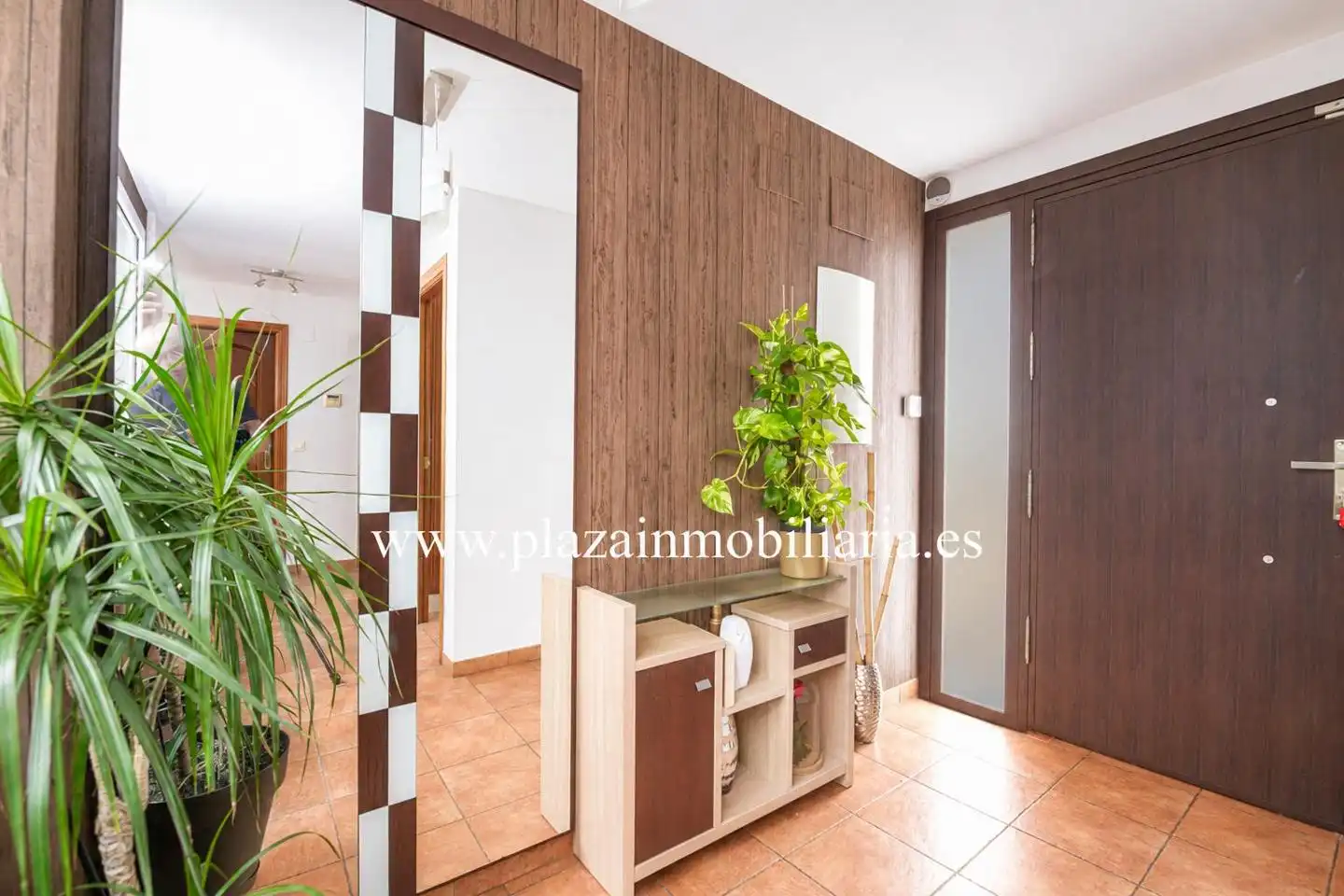 Houses for sale in Lucena  with Air Conditioner, Terrace and Storage room