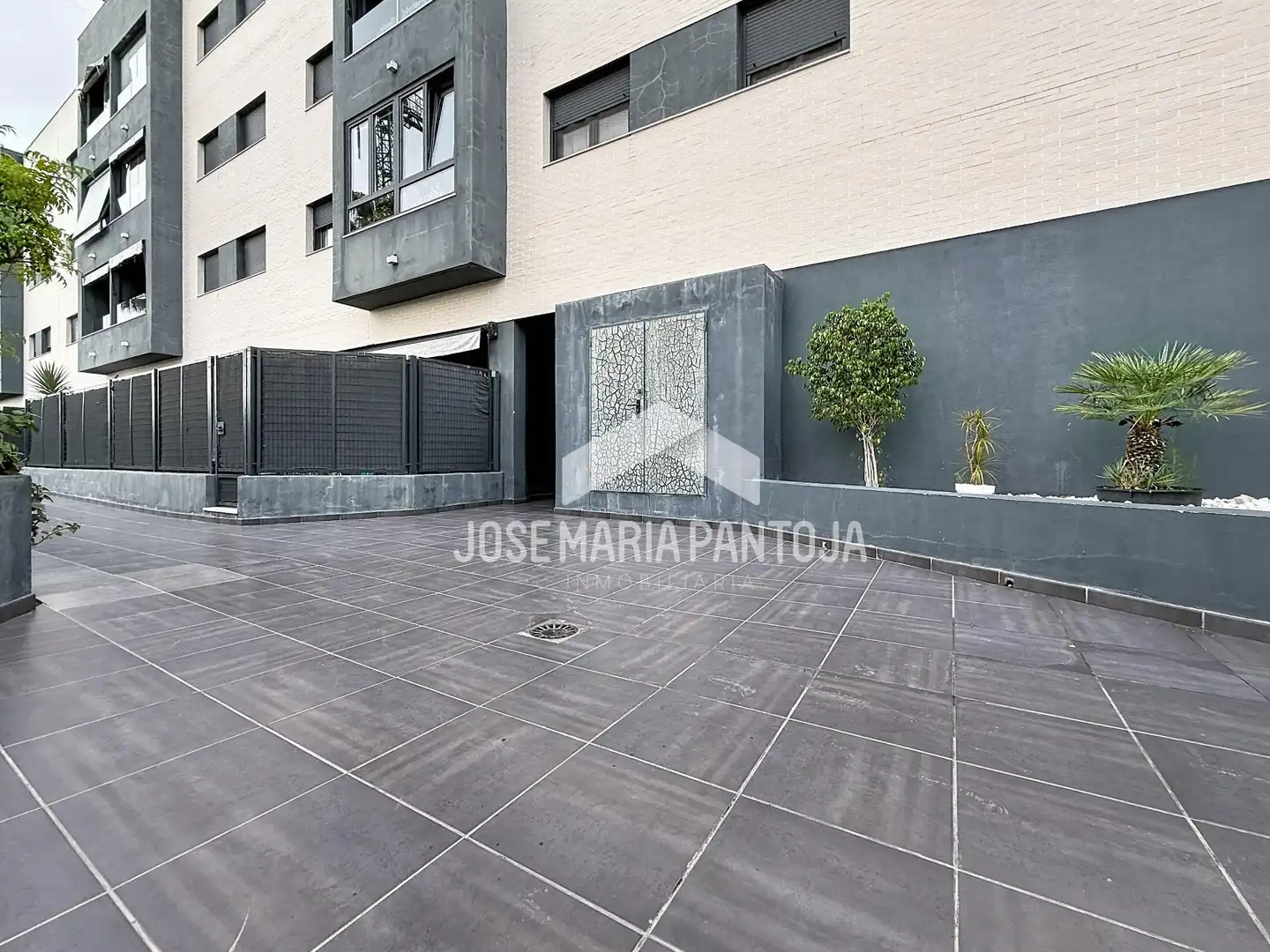 Terrassa de Pis en venda en Jerez de la Frontera amb Aire condicionat, Jardí privat i Parquet