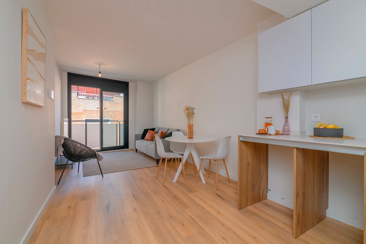 Dormitori de Dúplex en venda en Cornellà de Llobregat amb Aire condicionat, Calefacció i Parquet