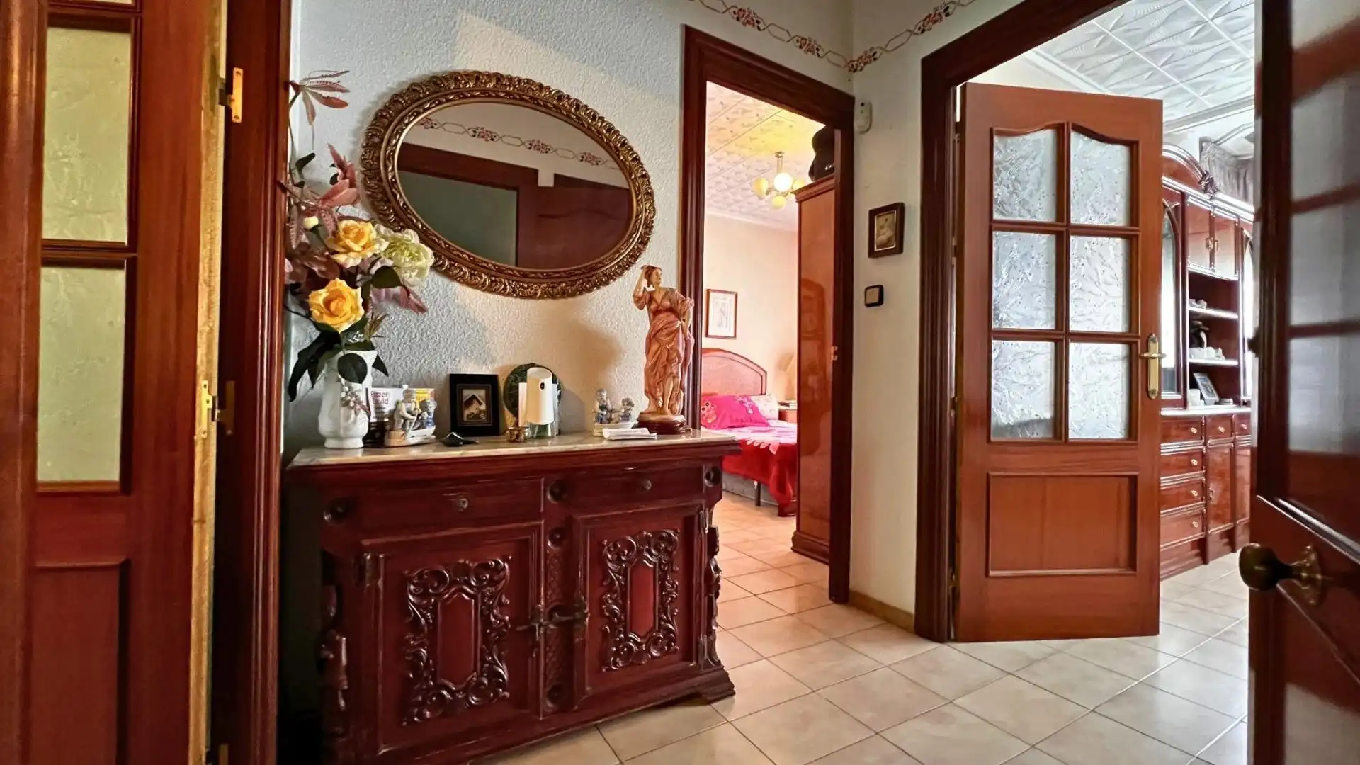 Piso en venta en Elda con Calefacción, Terraza y Balcón