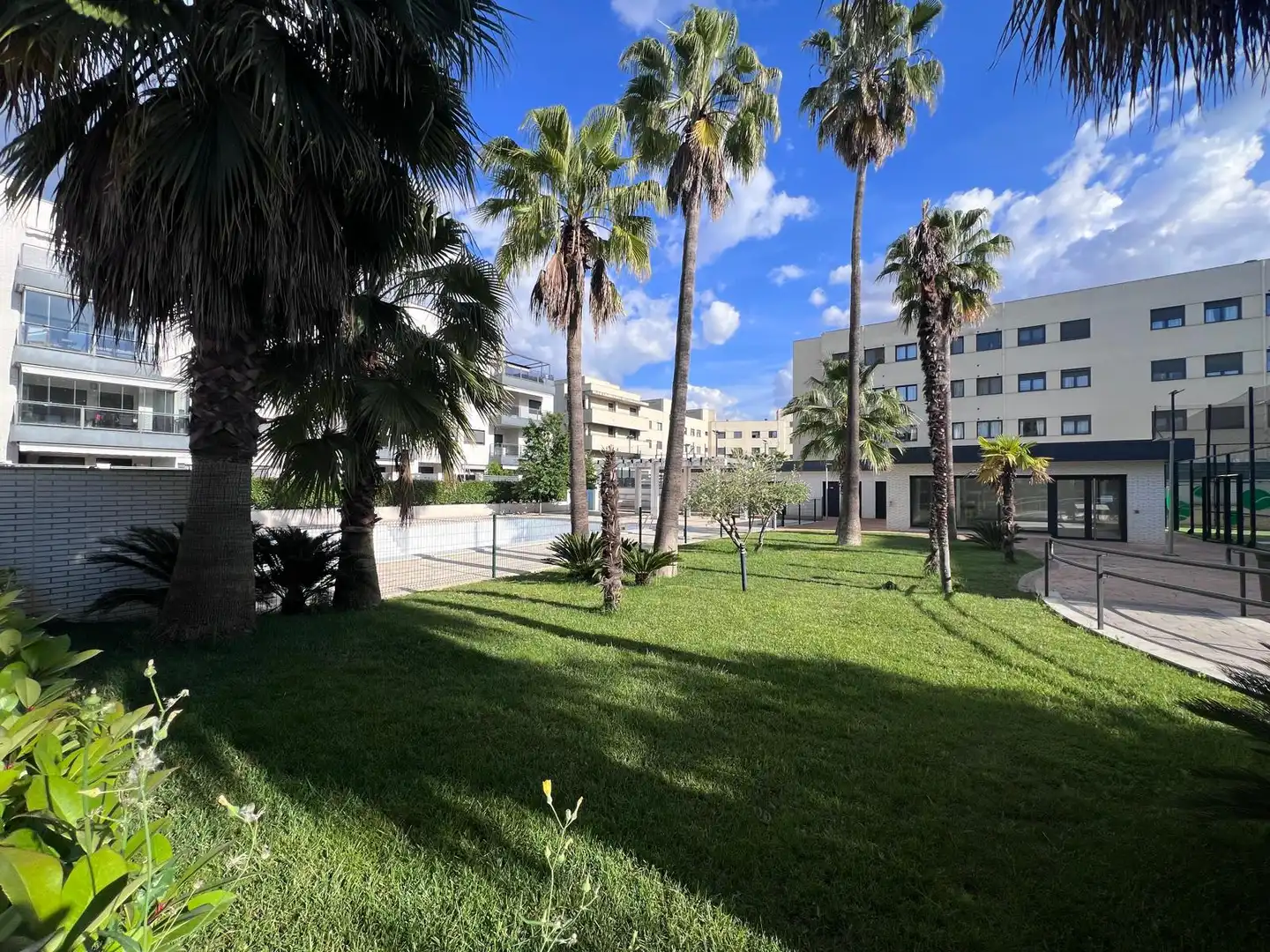 Exterior view of Flat for sale in Cáceres  with Storage room, Swimming Pool and Furnished