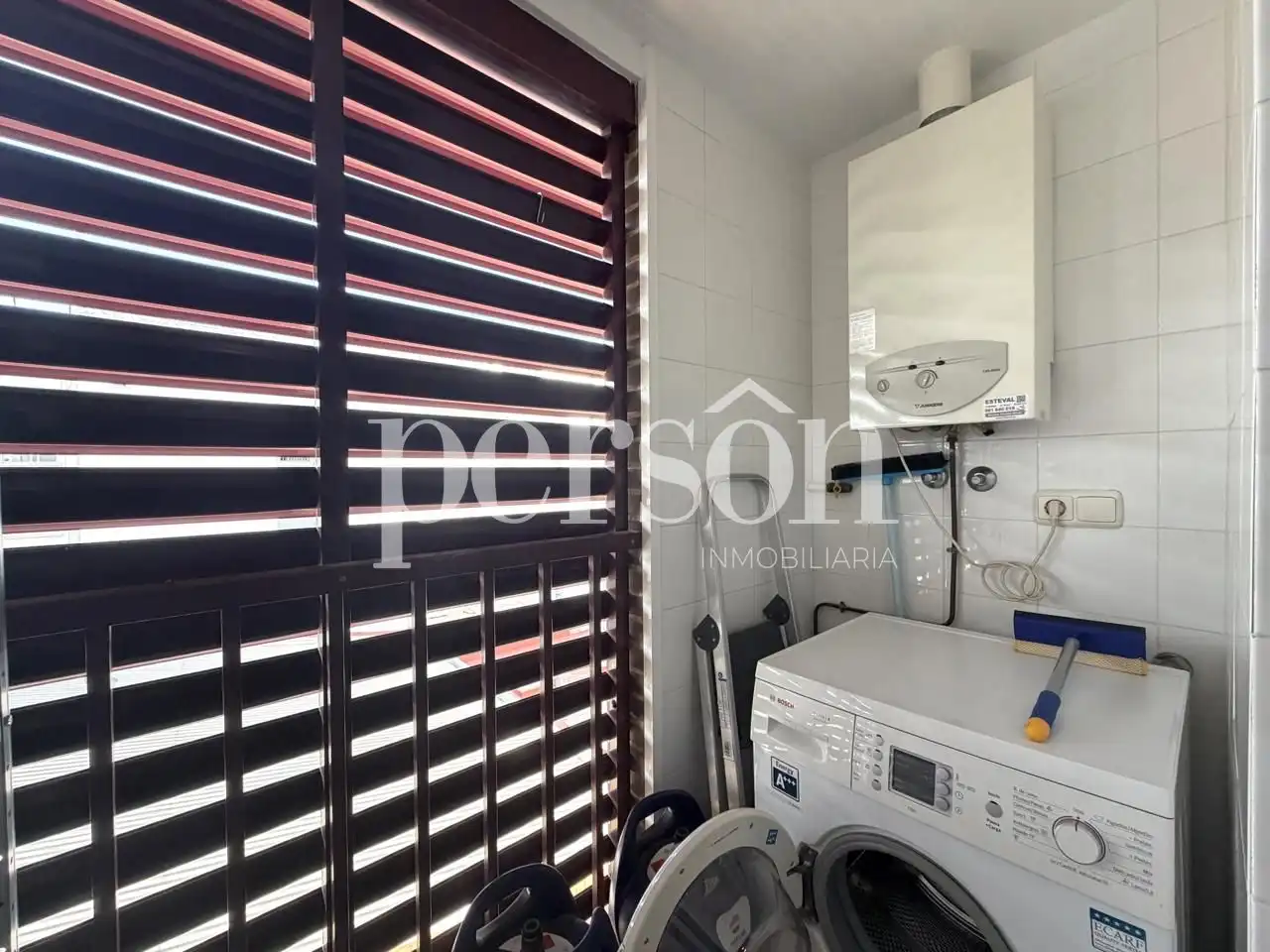 Flat for rent in Torrent  with Air Conditioner, Terrace and Furnished