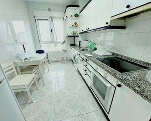 Kitchen of Flat to rent in Oviedo 