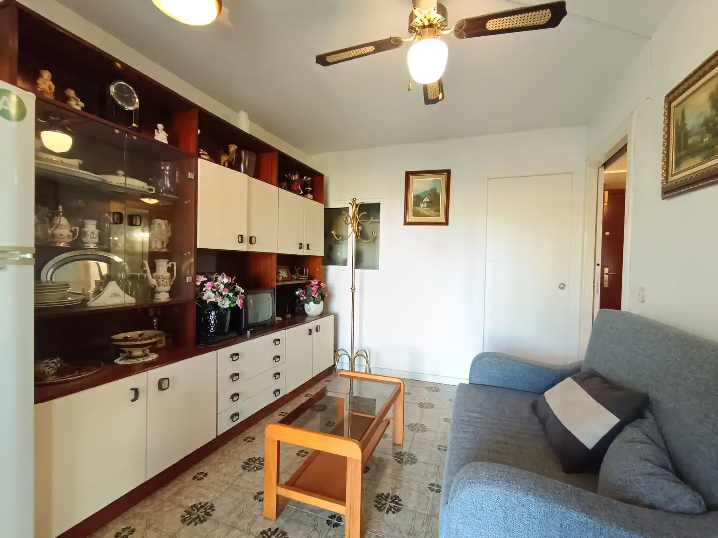 Living room of Apartments for sale in Benidorm  with Storage room, Swimming Pool and Furnished