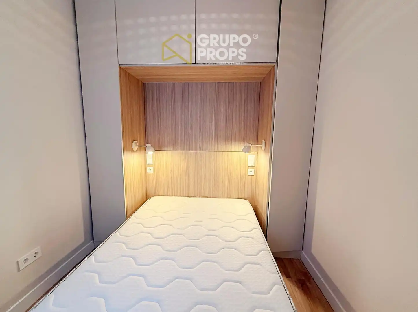 Bedroom of Apartments for rent in Madrid  with Air Conditioner and Heating