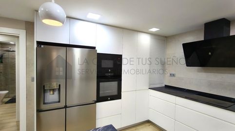 Foto 3 de Piso en venta en Avenida Madrid de, Petrer, Alicante