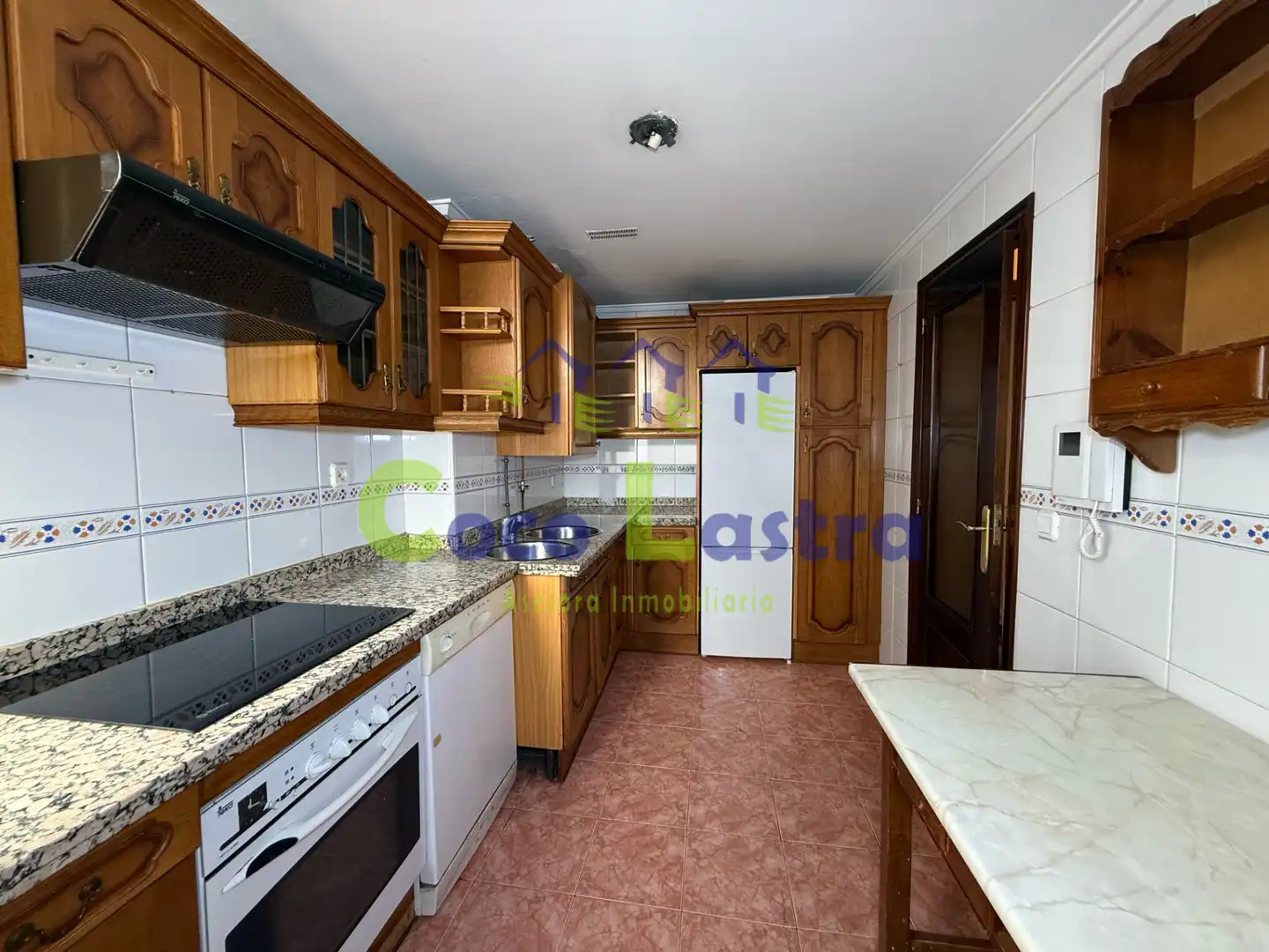 Cocina de Piso en venta en Salamanca con Calefacción, Parquet y Balcón