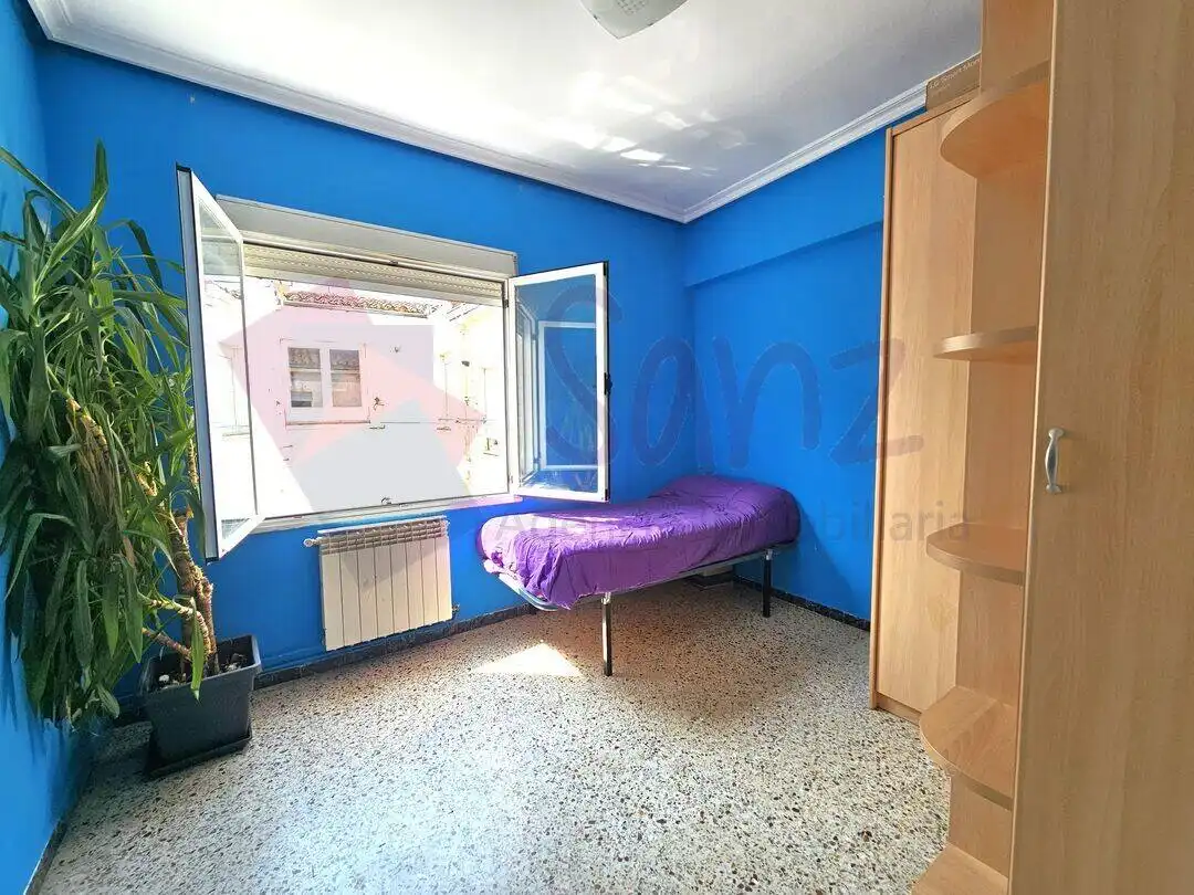Habitación de Piso en venta en  Logroño con Calefacción