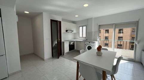 Foto 3 de Apartamento de alquiler en Rey Alfonso Bat, Nuevo Centro, Sagunto / Sagunt