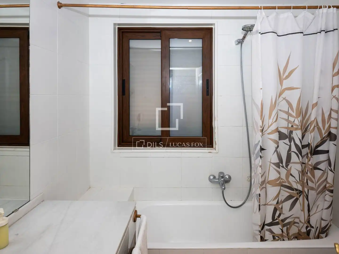 Bathroom of Houses for rent in Madrid  with Air Conditioner, Heating and Private garden