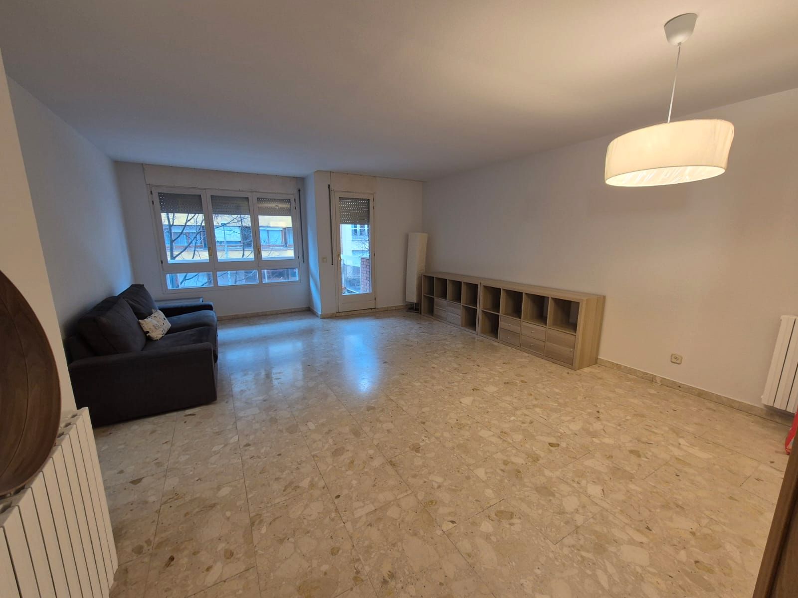 Living room of Flat to rent in Vic  with Heating, Furnished and Oven