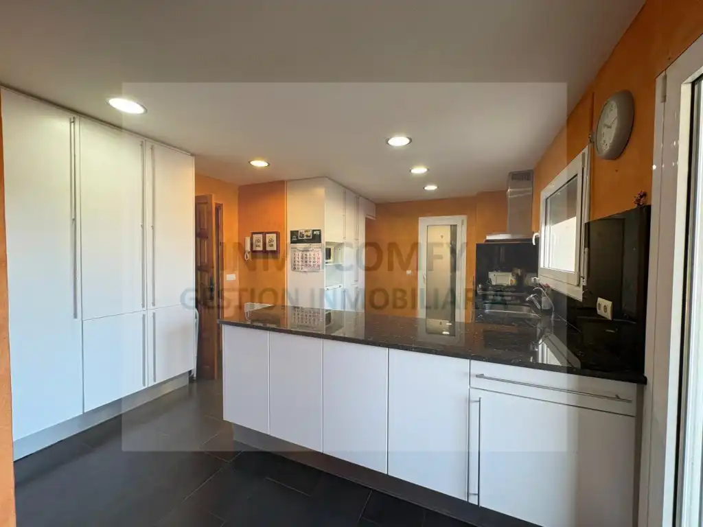Piso con ascensor en venta en La Bisbal d'Empordà, imagen 20