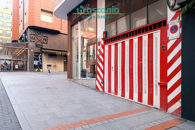 Exterior view of Garage for sale in Basauri 